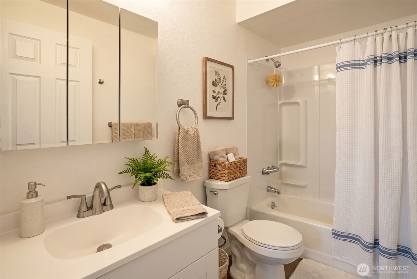 31003 14th Avenue S #E2, Federal Way, WA 98003