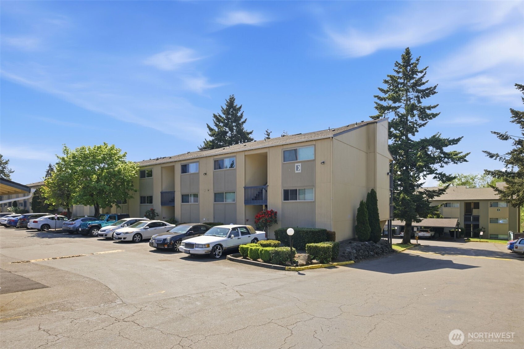 31003 14th Avenue S #E2, Federal Way, WA 98003