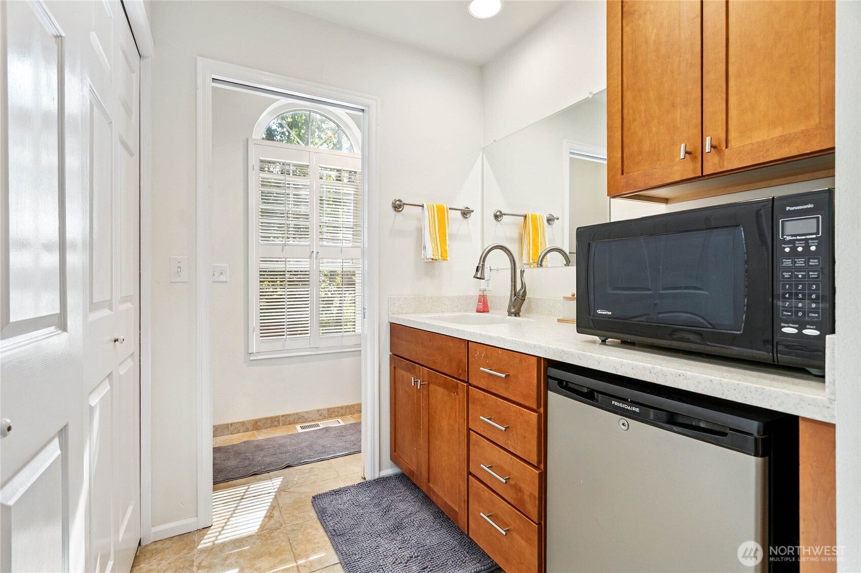 329 Viewcrest Road , Bellingham, WA 98229