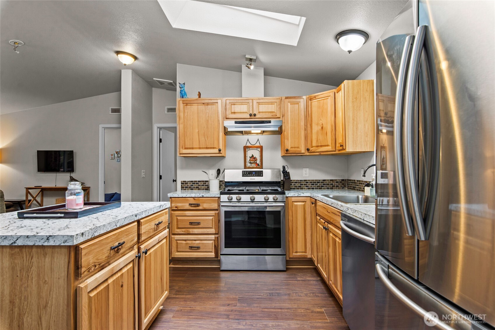 30 N Carp Place N, Hoodsport, WA 98548