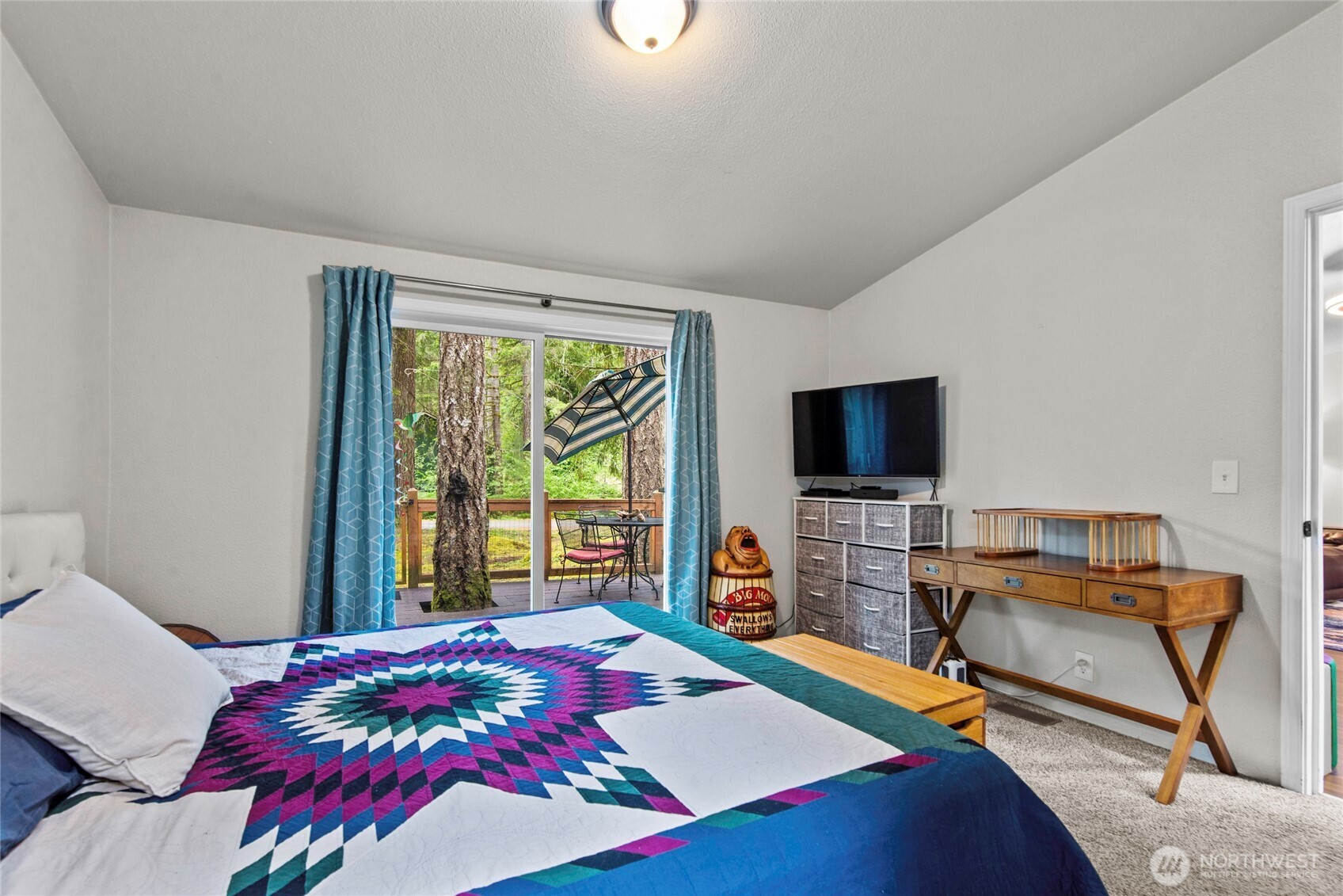 30 N Carp Place N, Hoodsport, WA 98548