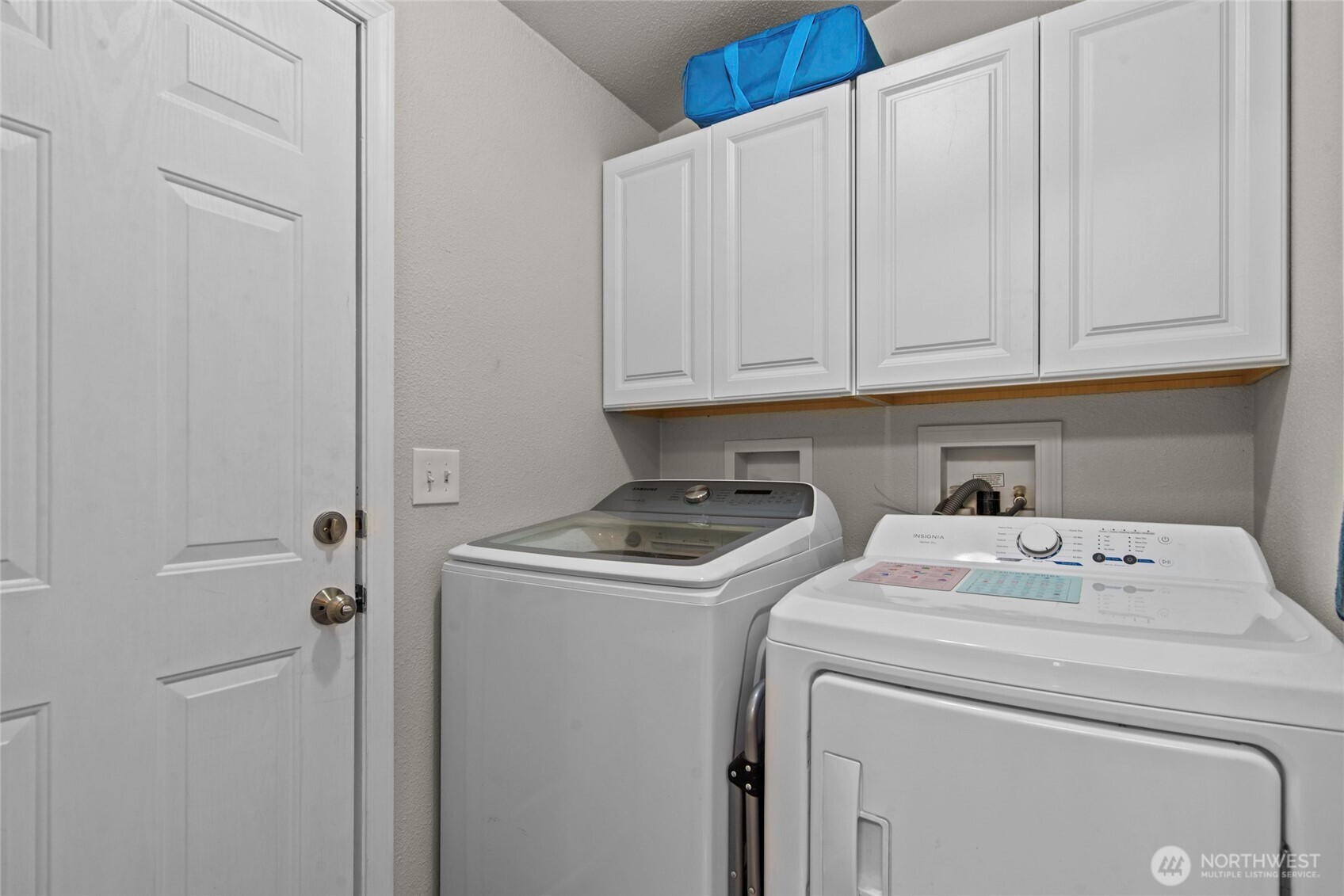 30 N Carp Place N, Hoodsport, WA 98548