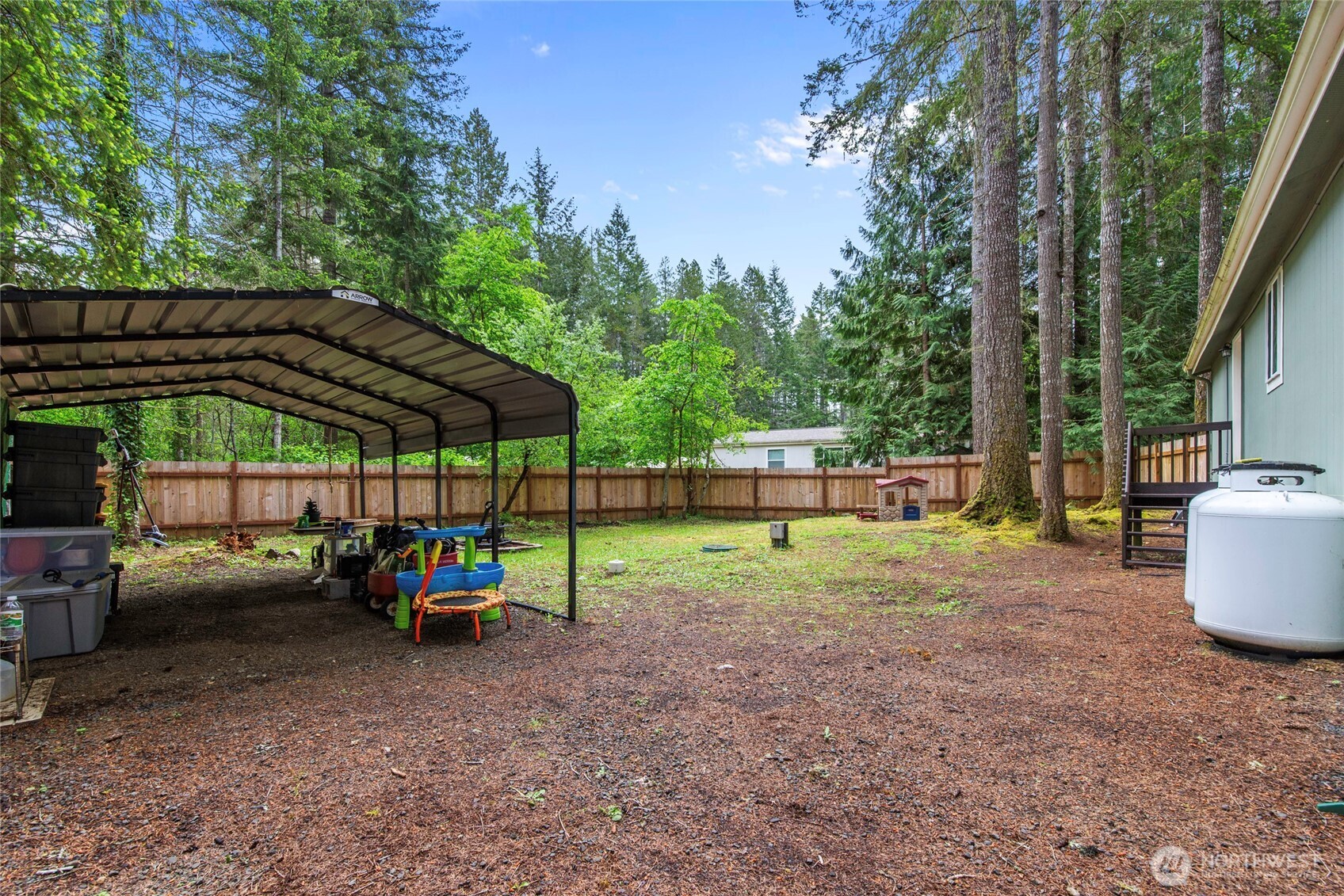 30 N Carp Place N, Hoodsport, WA 98548