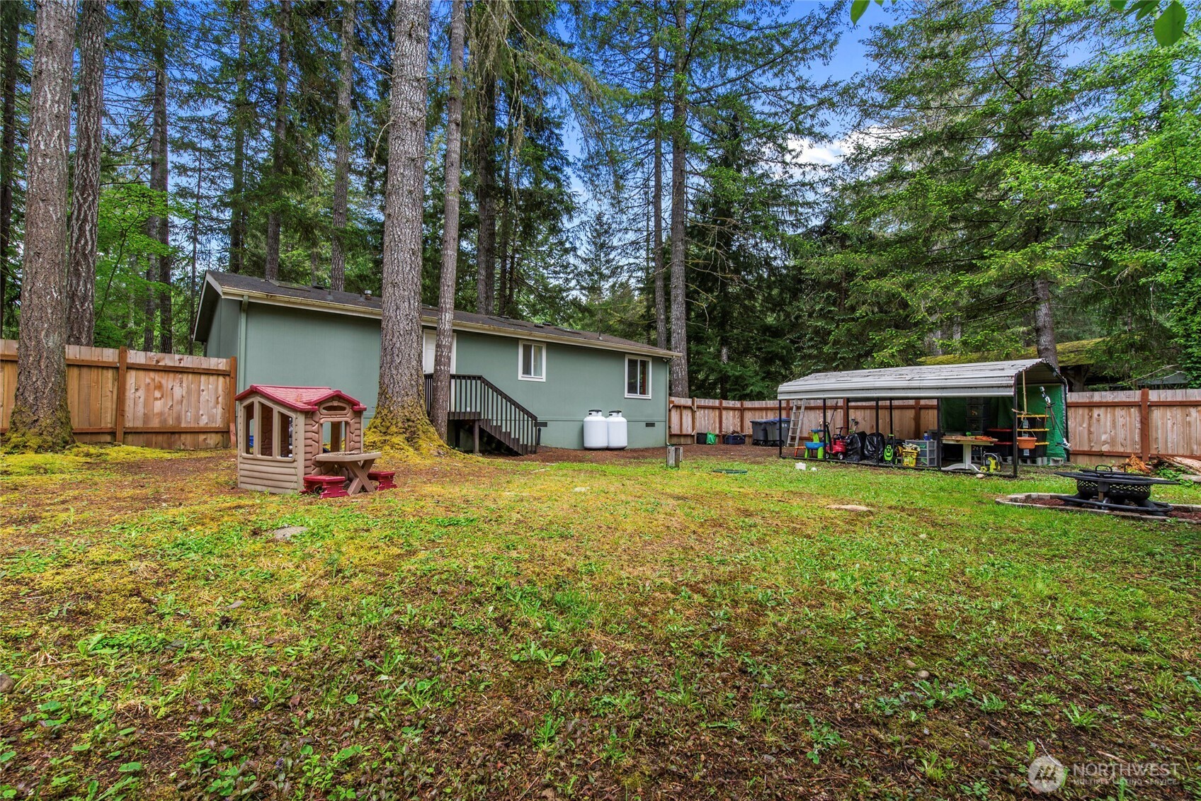 30 N Carp Place N, Hoodsport, WA 98548