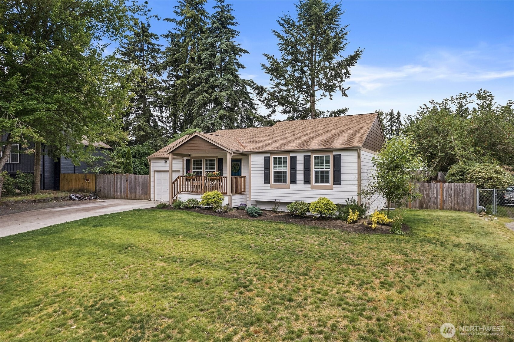 15902 95th Avenue Ct E, Puyallup, WA 98375
