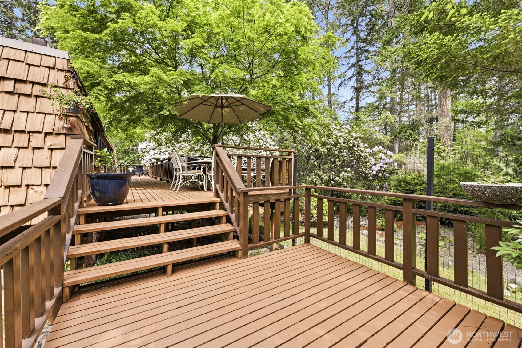 870 10th Lane , Fox Island, WA 98333