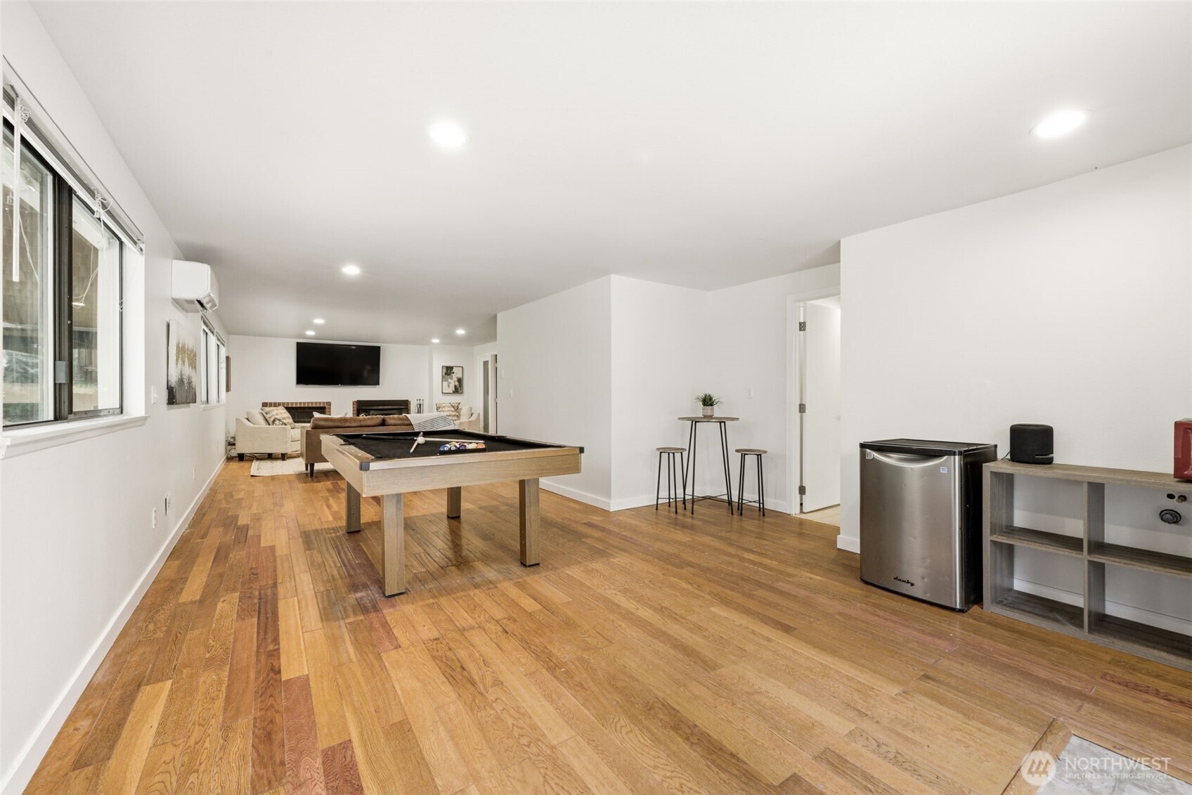 870 10th Lane , Fox Island, WA 98333