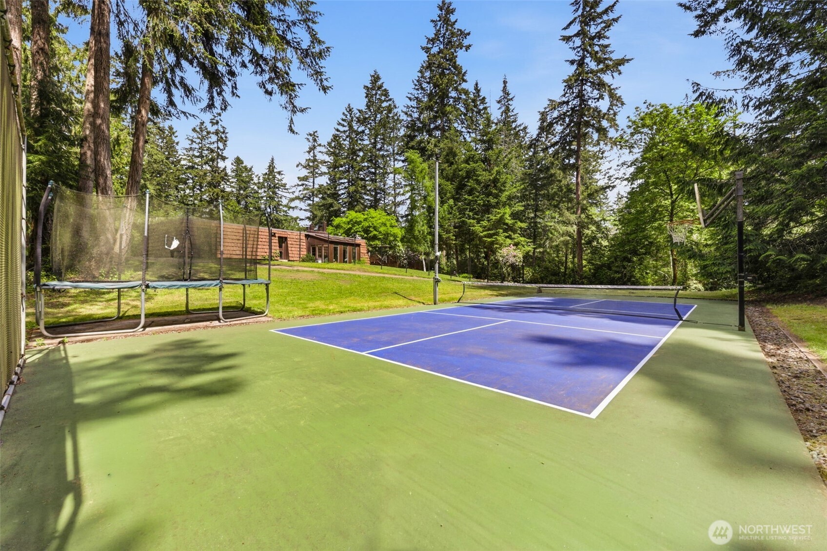 870 10th Lane , Fox Island, WA 98333