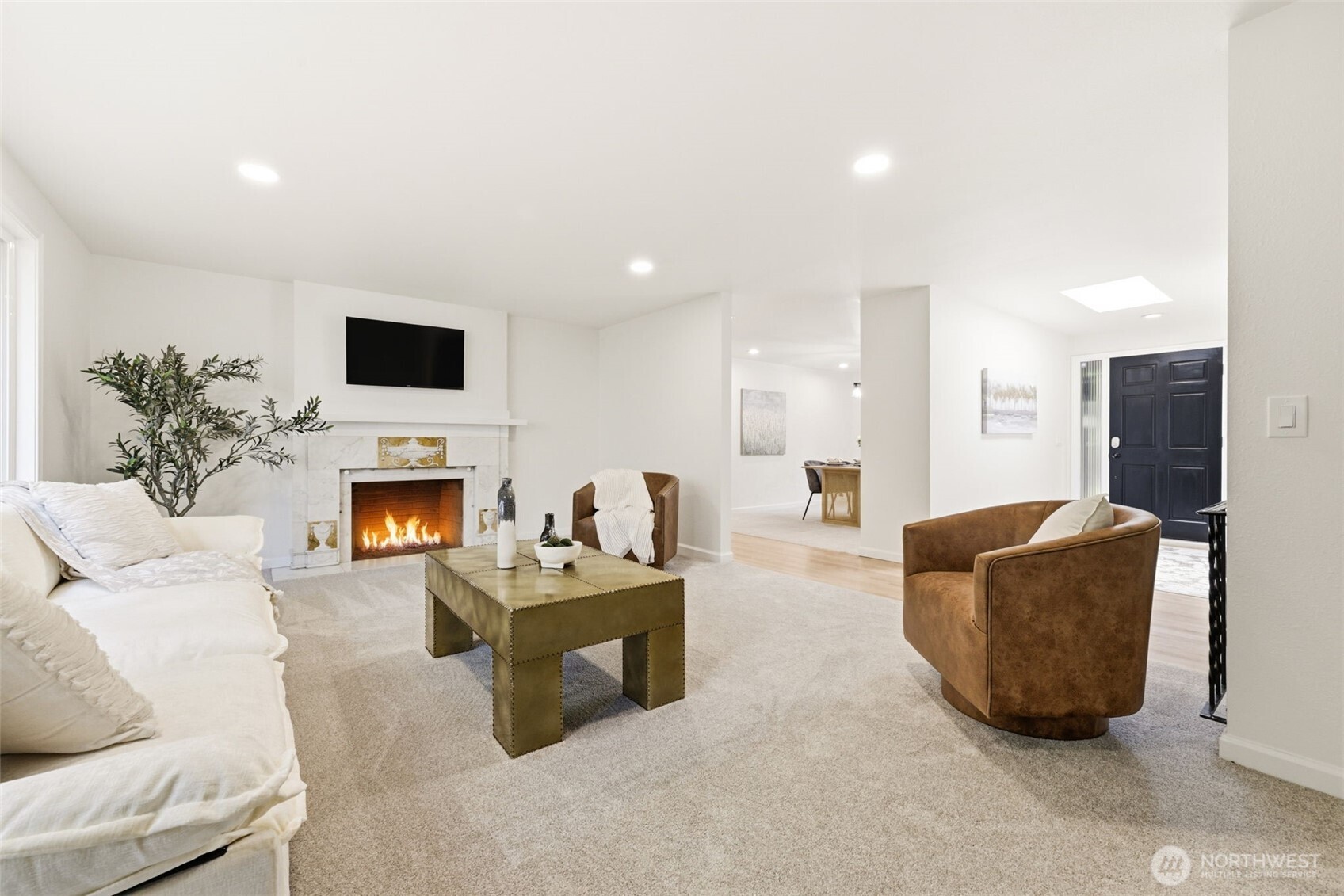 870 10th Lane , Fox Island, WA 98333