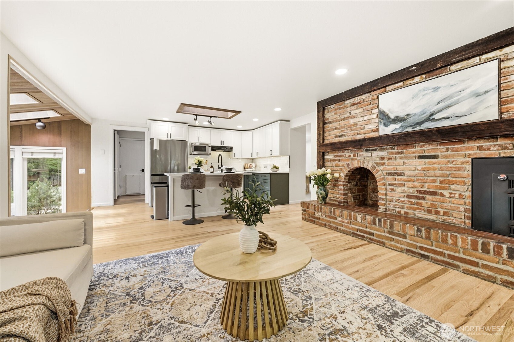 870 10th Lane , Fox Island, WA 98333