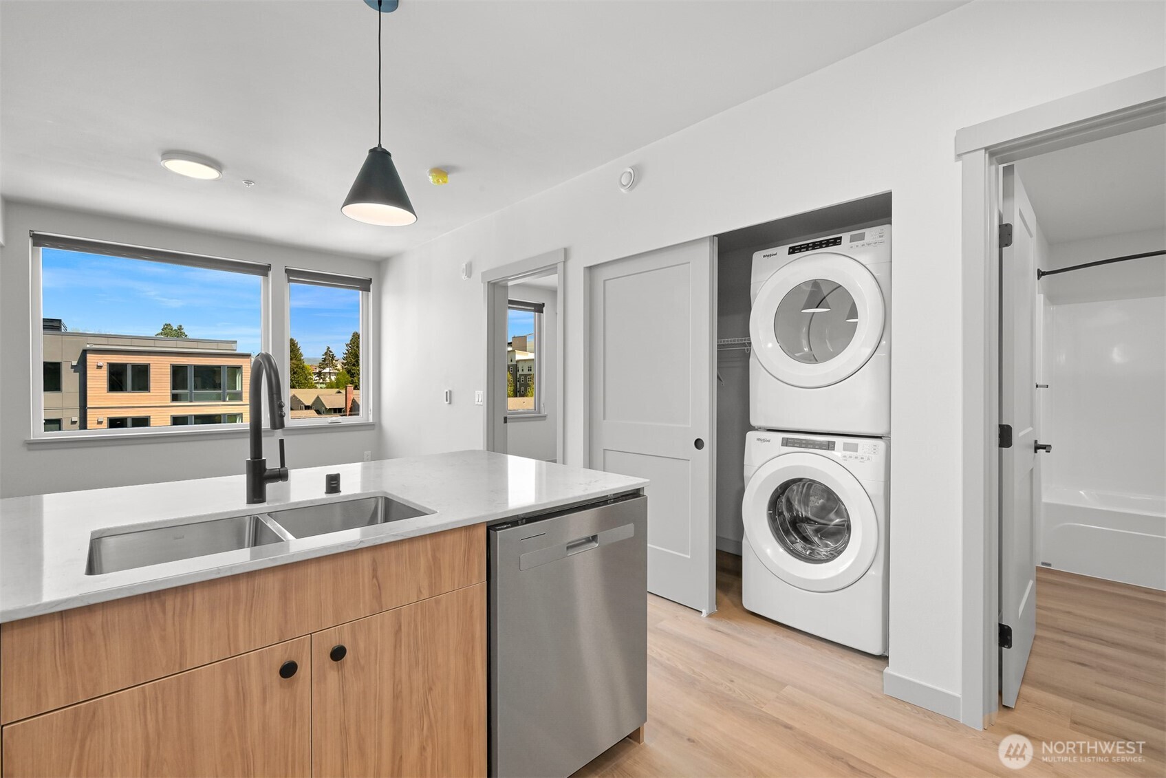 820 N State Street #608, Bellingham, WA 98225