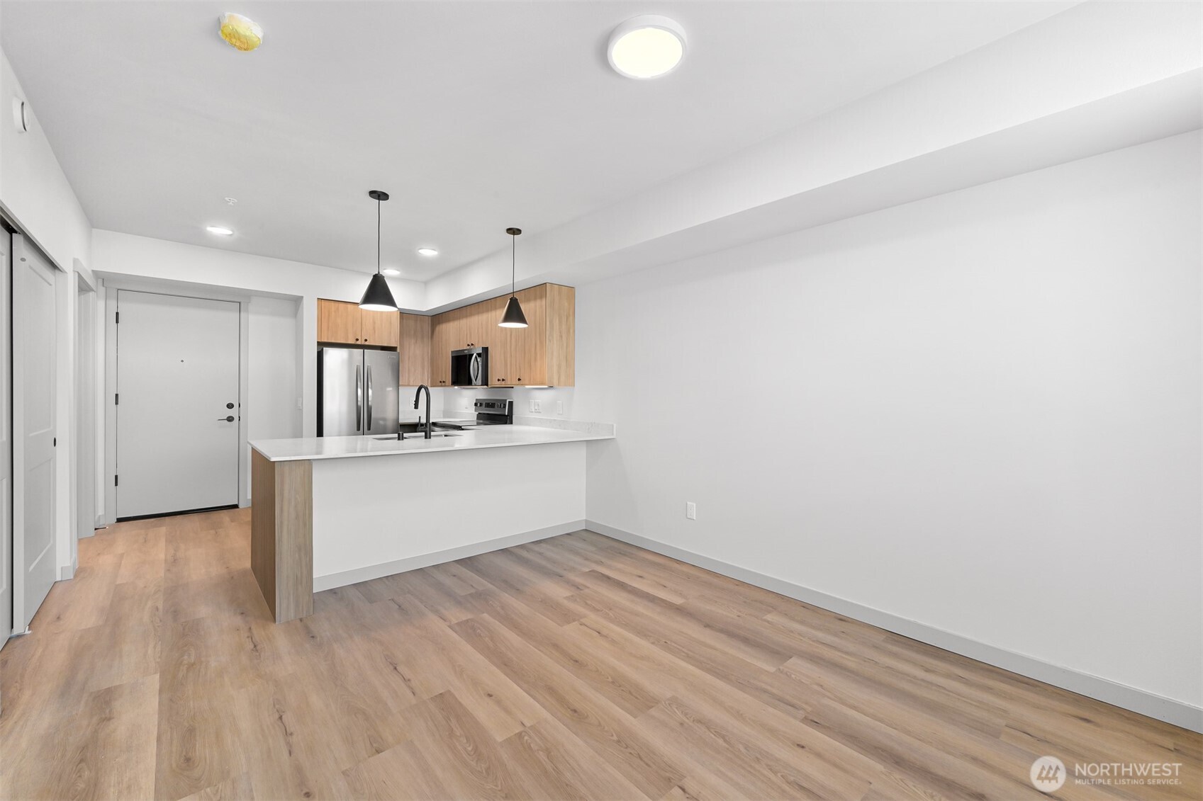 820 N State Street #608, Bellingham, WA 98225