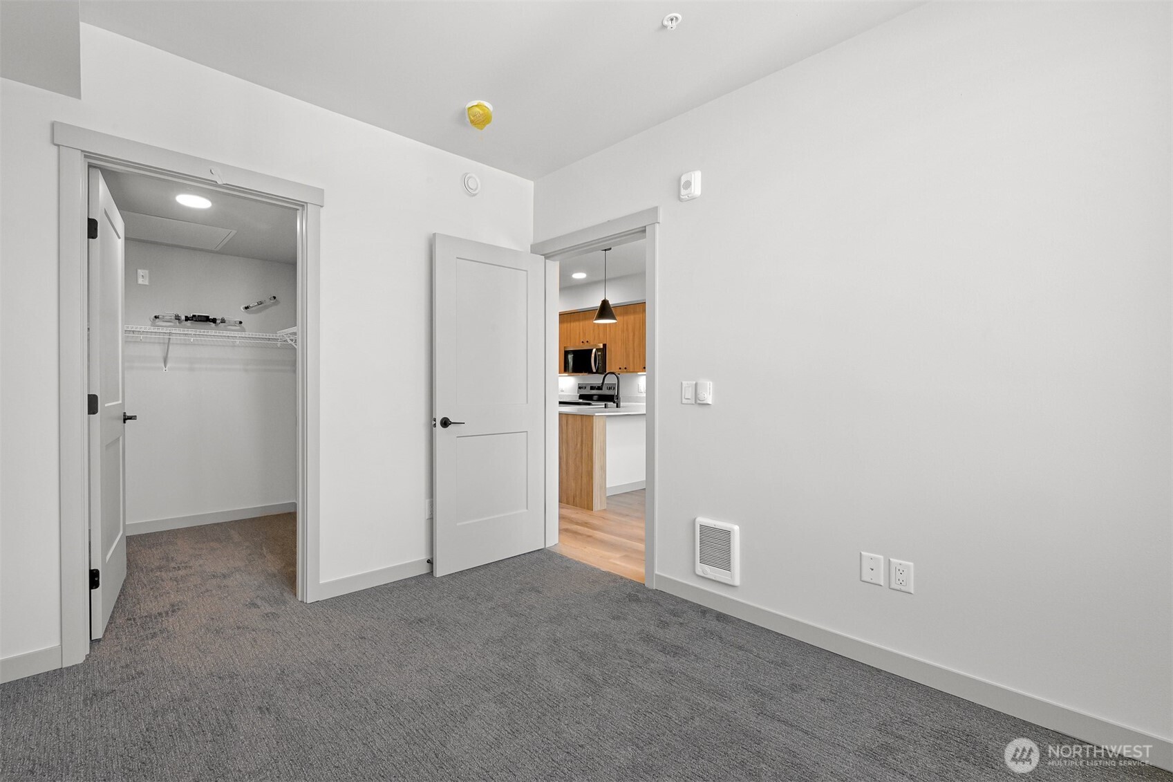 820 N State Street #608, Bellingham, WA 98225