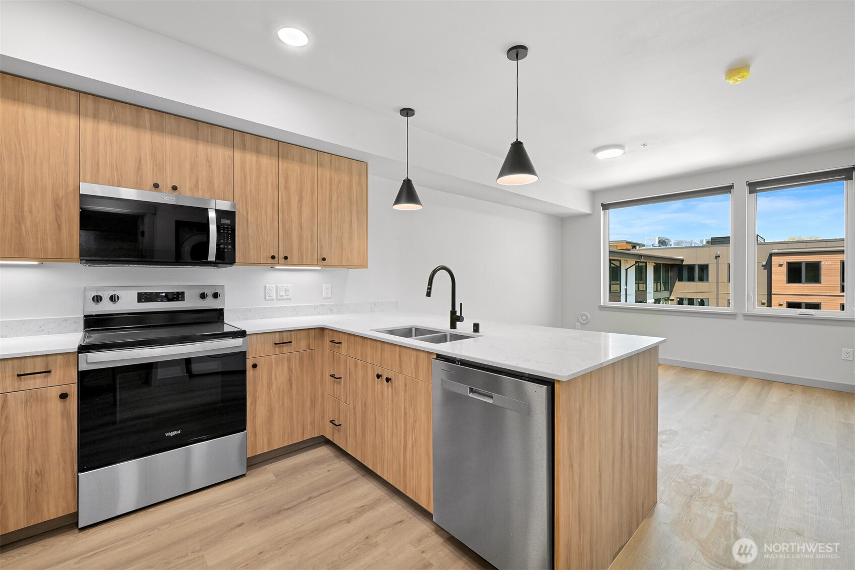 820 N State Street #608, Bellingham, WA 98225
