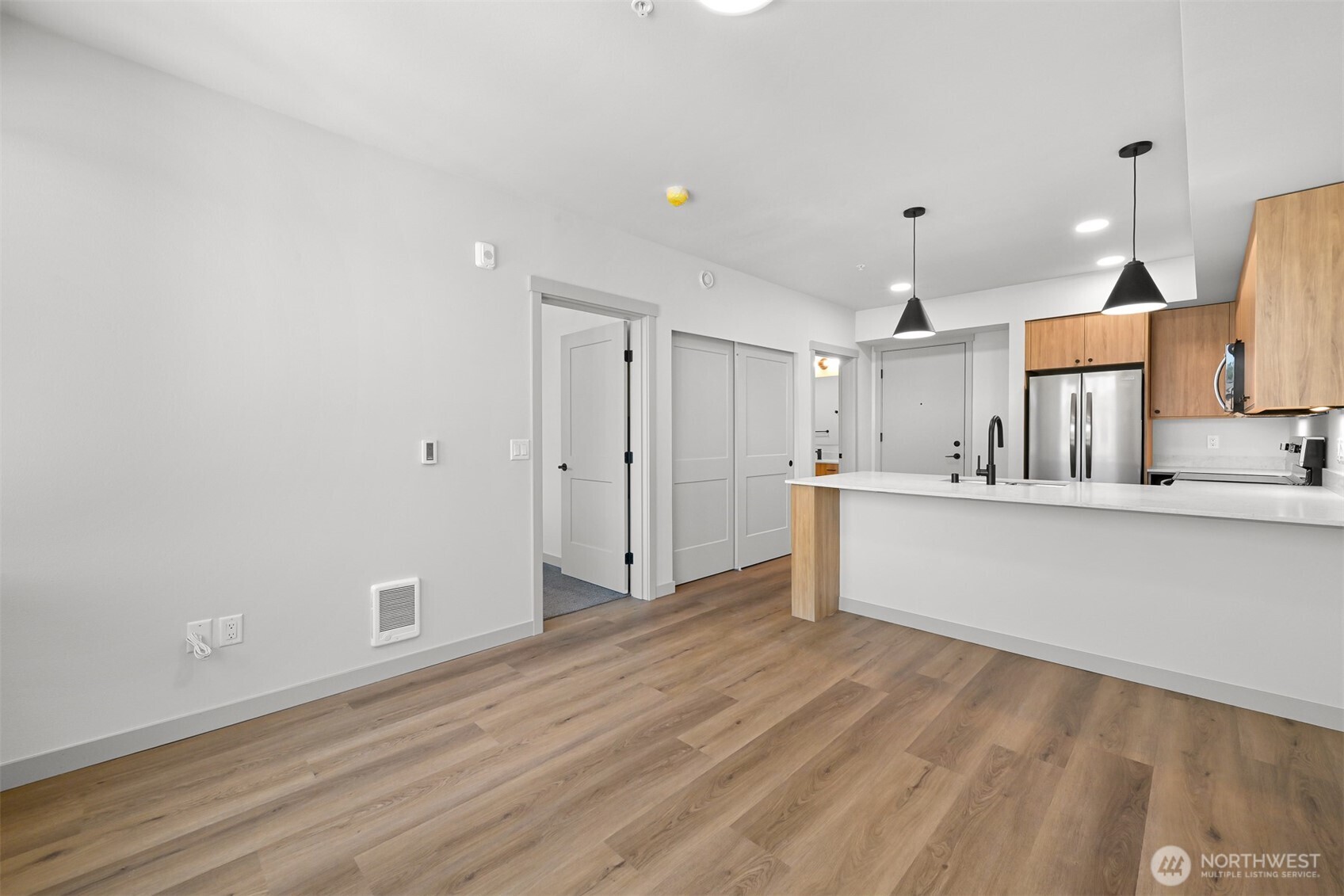 820 N State Street #608, Bellingham, WA 98225