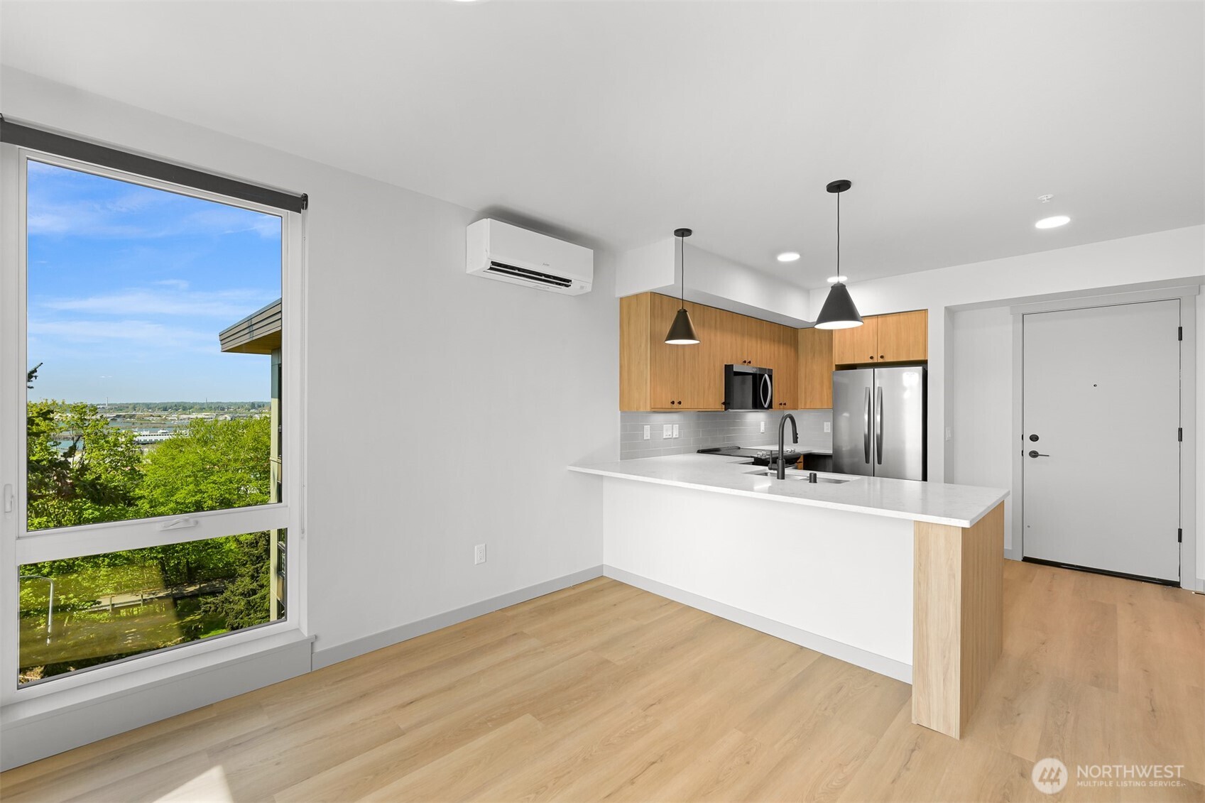 820 N State Street #611, Bellingham, WA 98225