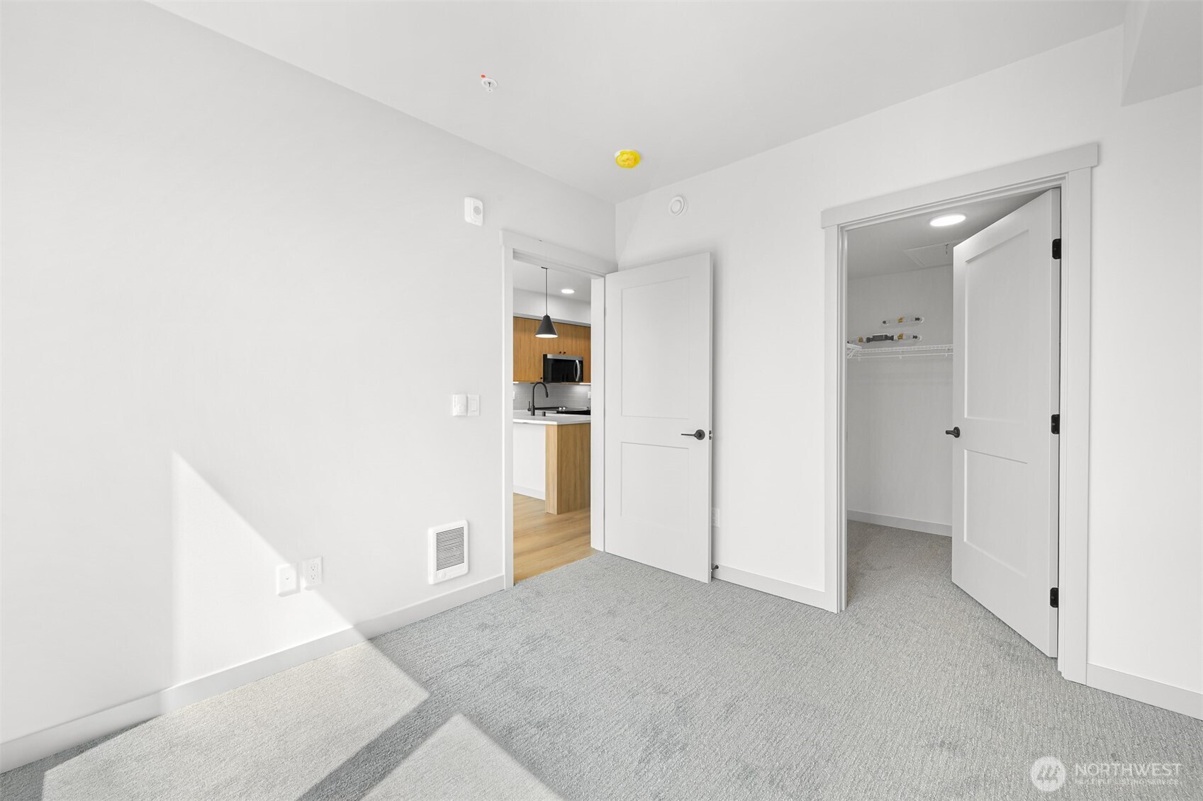820 N State Street #611, Bellingham, WA 98225