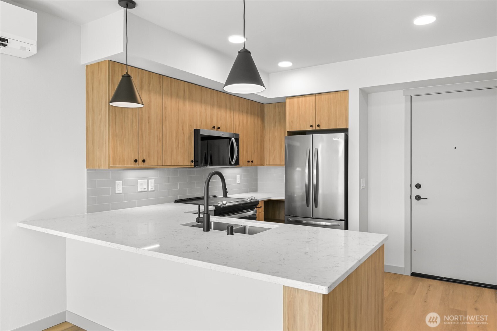 820 N State Street #611, Bellingham, WA 98225