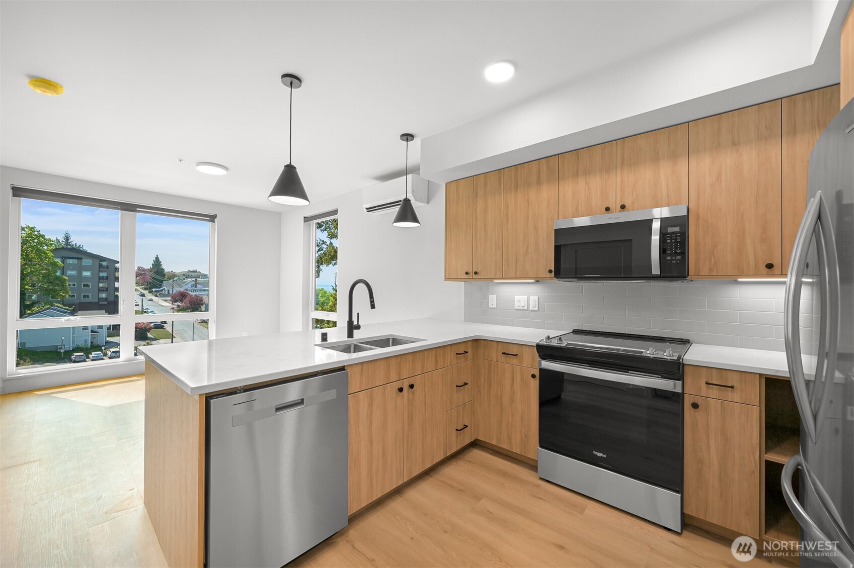 820 N State Street #611, Bellingham, WA 98225