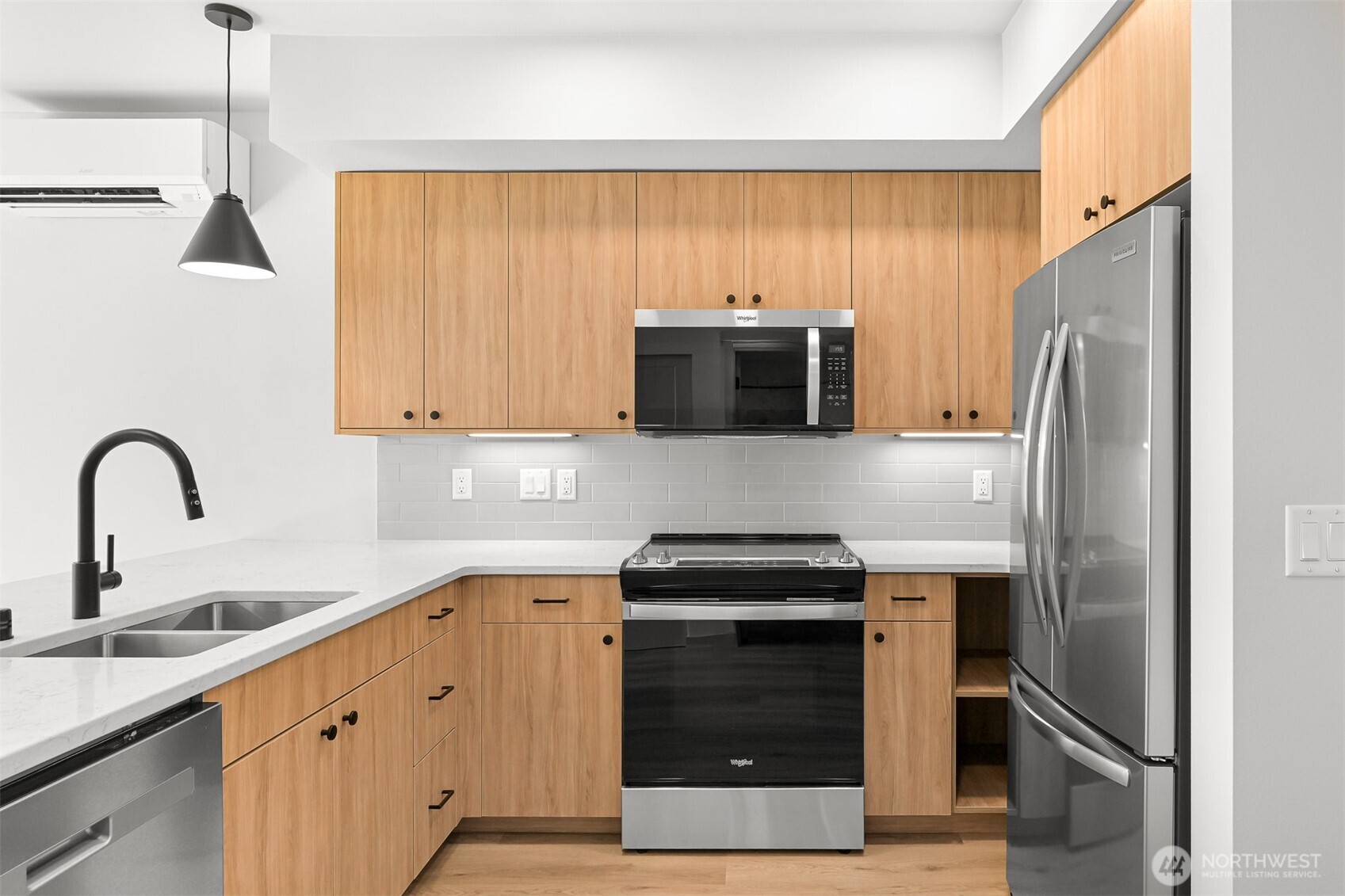 820 N State Street #611, Bellingham, WA 98225