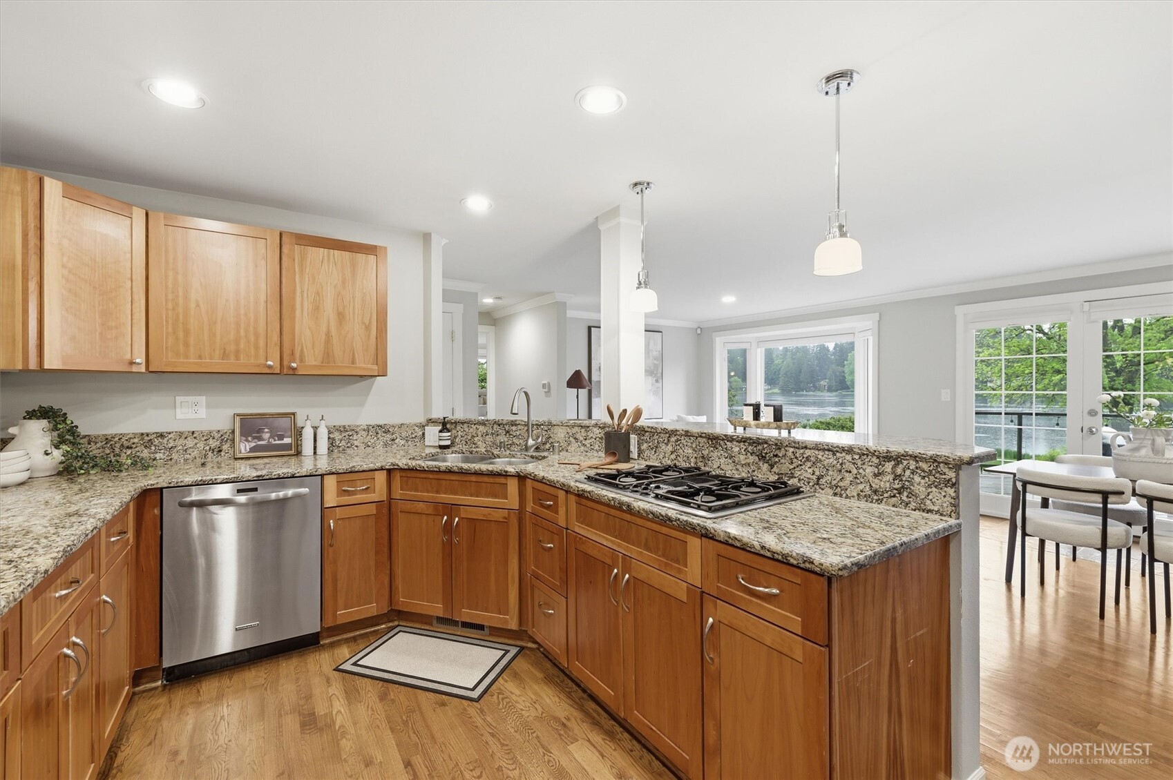14112 W Lake Kathleen Drive SE, Renton, WA 98059