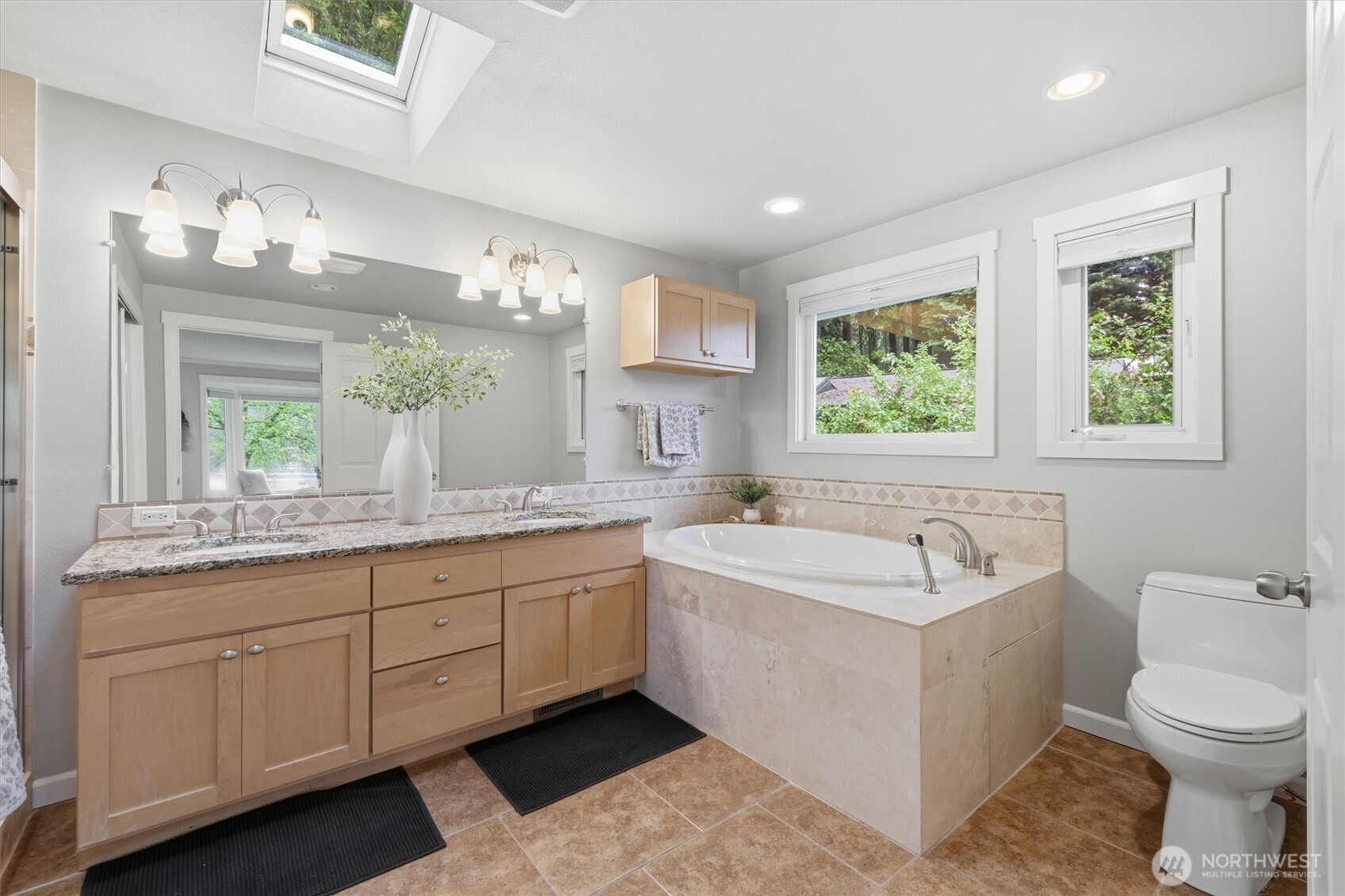 14112 W Lake Kathleen Drive SE, Renton, WA 98059