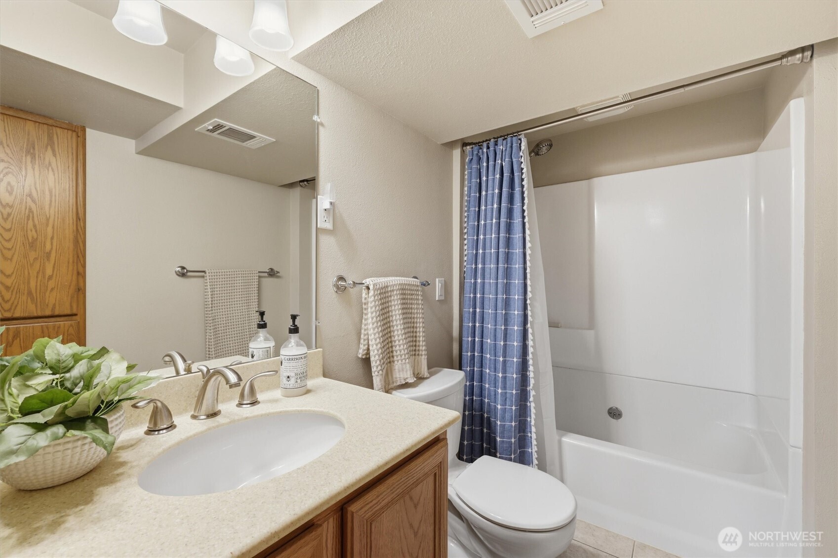 14112 W Lake Kathleen Drive SE, Renton, WA 98059