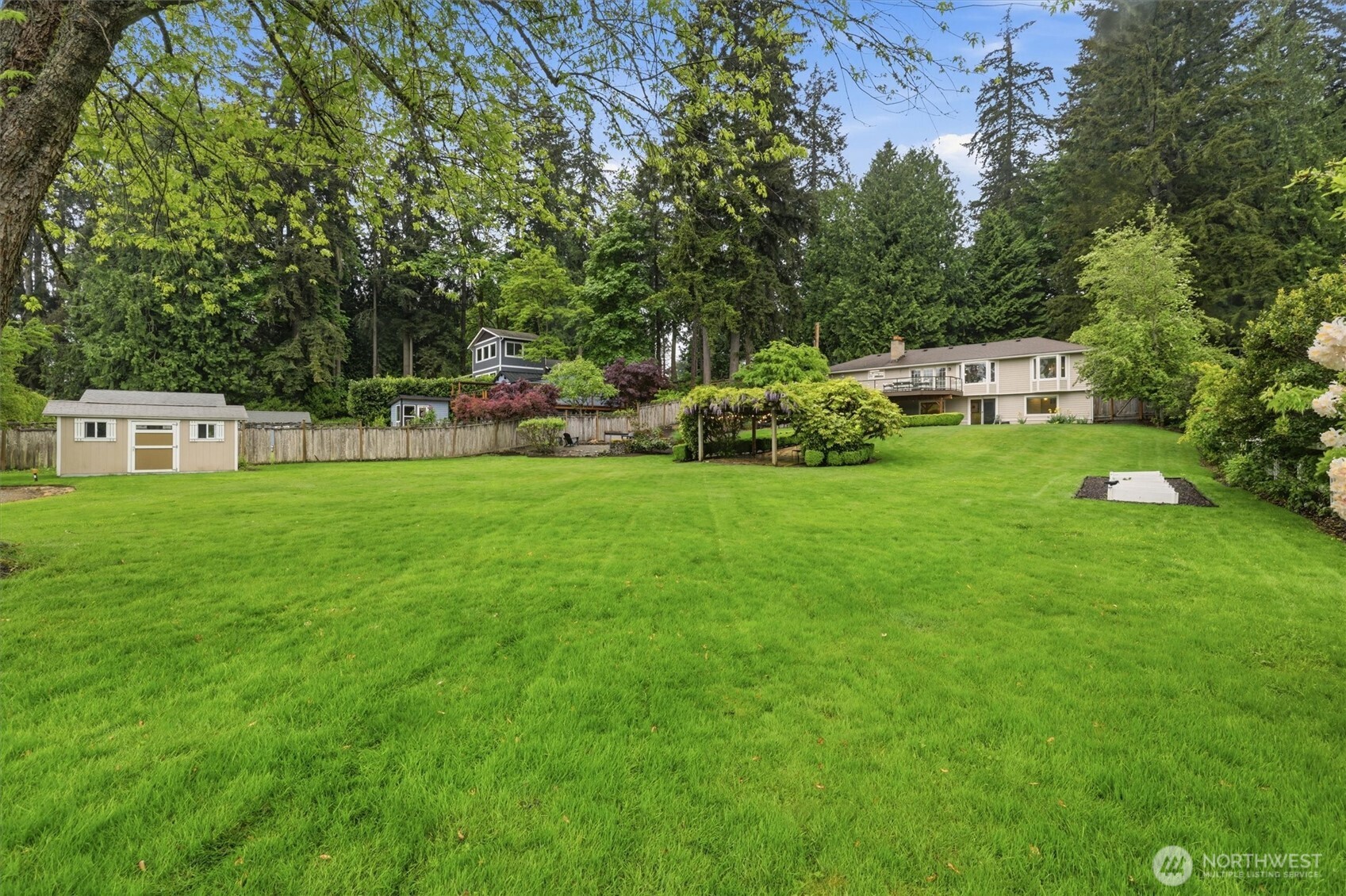 14112 W Lake Kathleen Drive SE, Renton, WA 98059