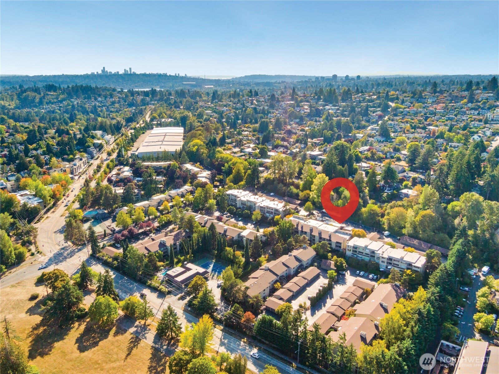 6652 Parkpoint Way NE #D-311, Seattle, WA 98115-7847