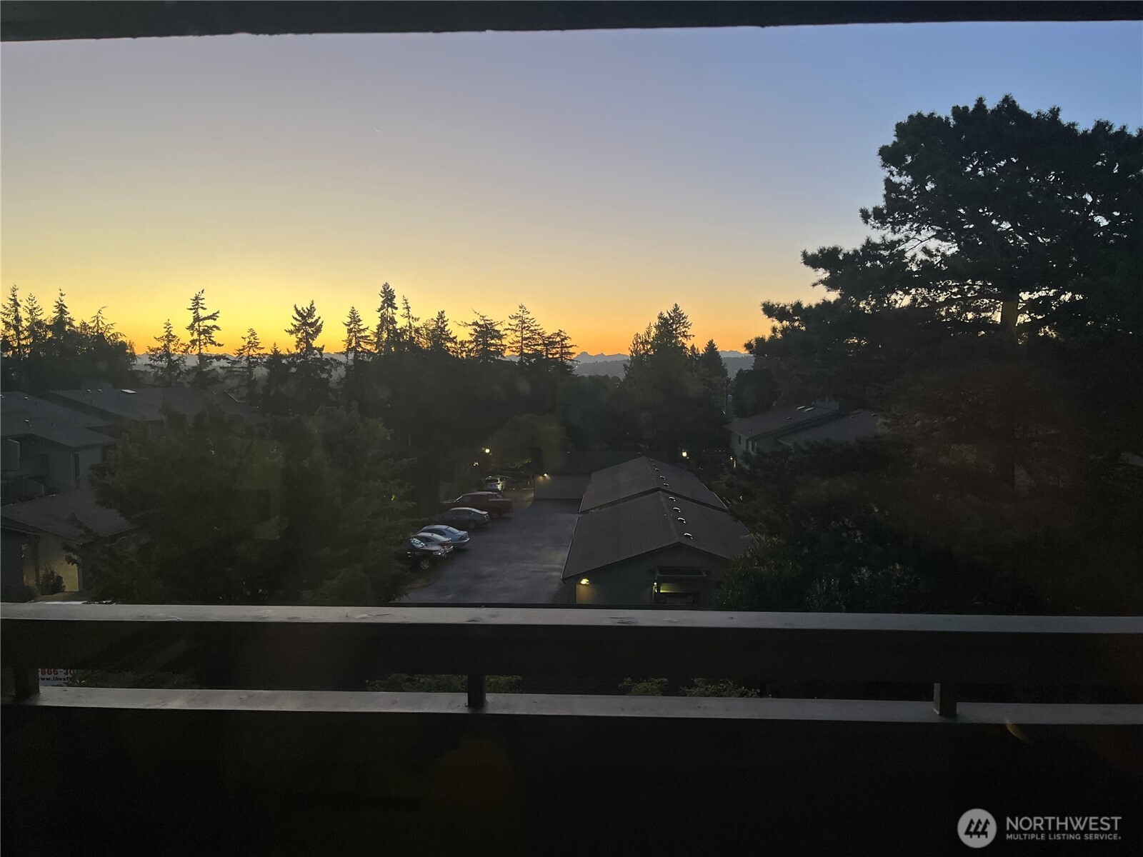 6652 Parkpoint Way NE #D-311, Seattle, WA 98115-7847