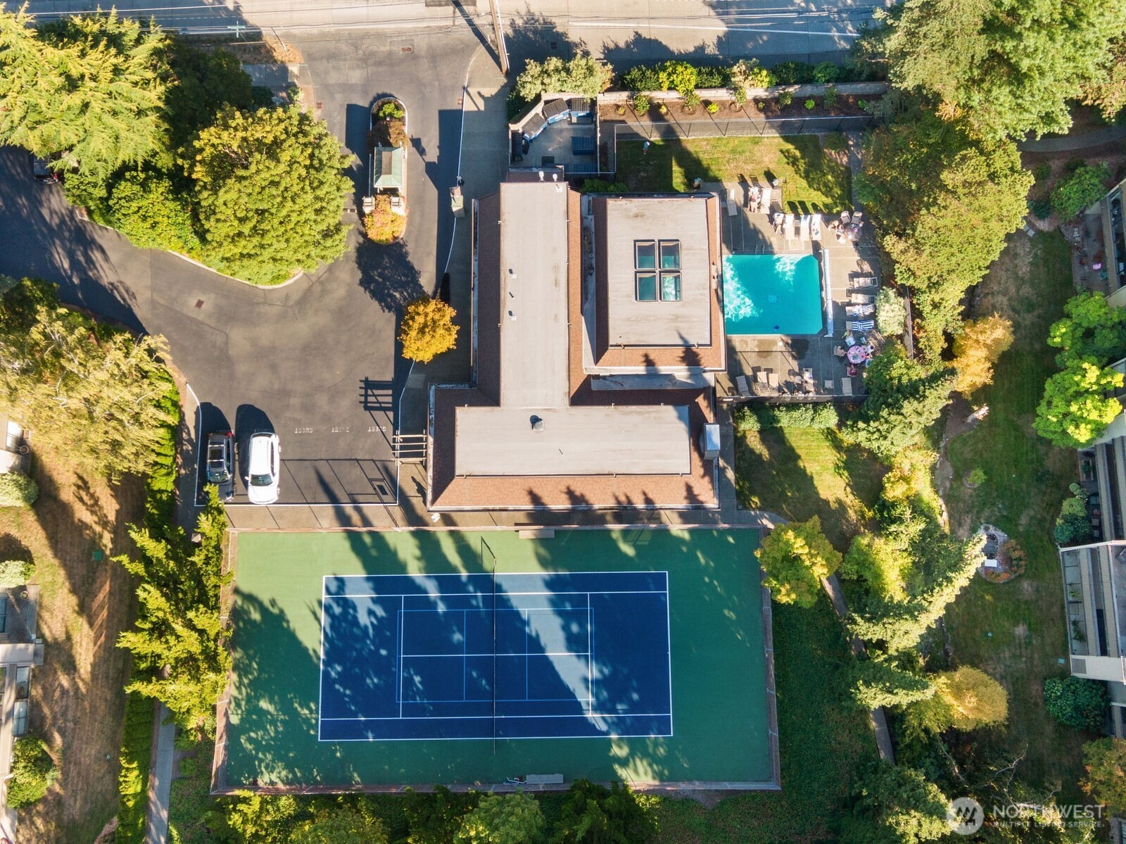 6652 Parkpoint Way NE #D-311, Seattle, WA 98115-7847