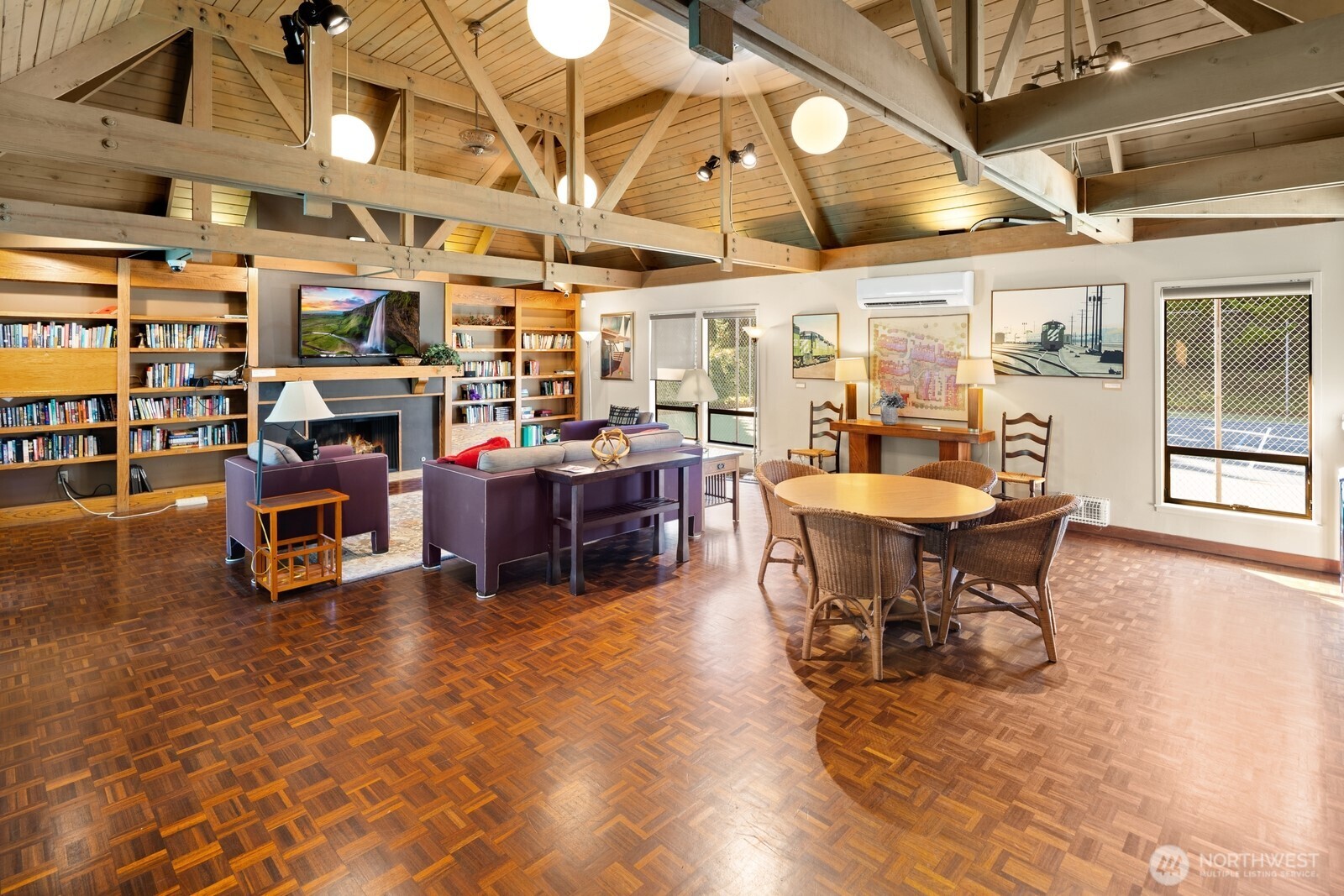 6652 Parkpoint Way NE #D-311, Seattle, WA 98115-7847