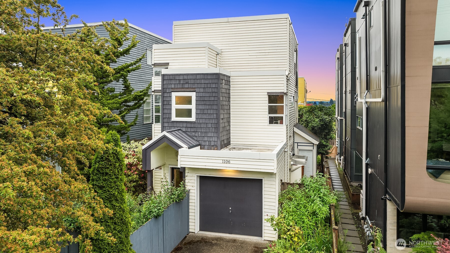 1106 18th Avenue , Seattle, WA 98122