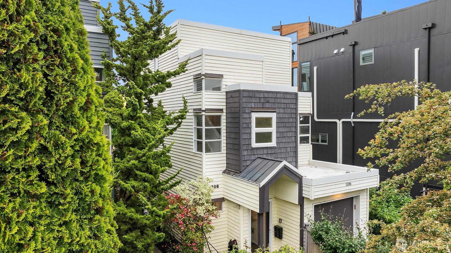1106 18th Avenue , Seattle, WA 98122