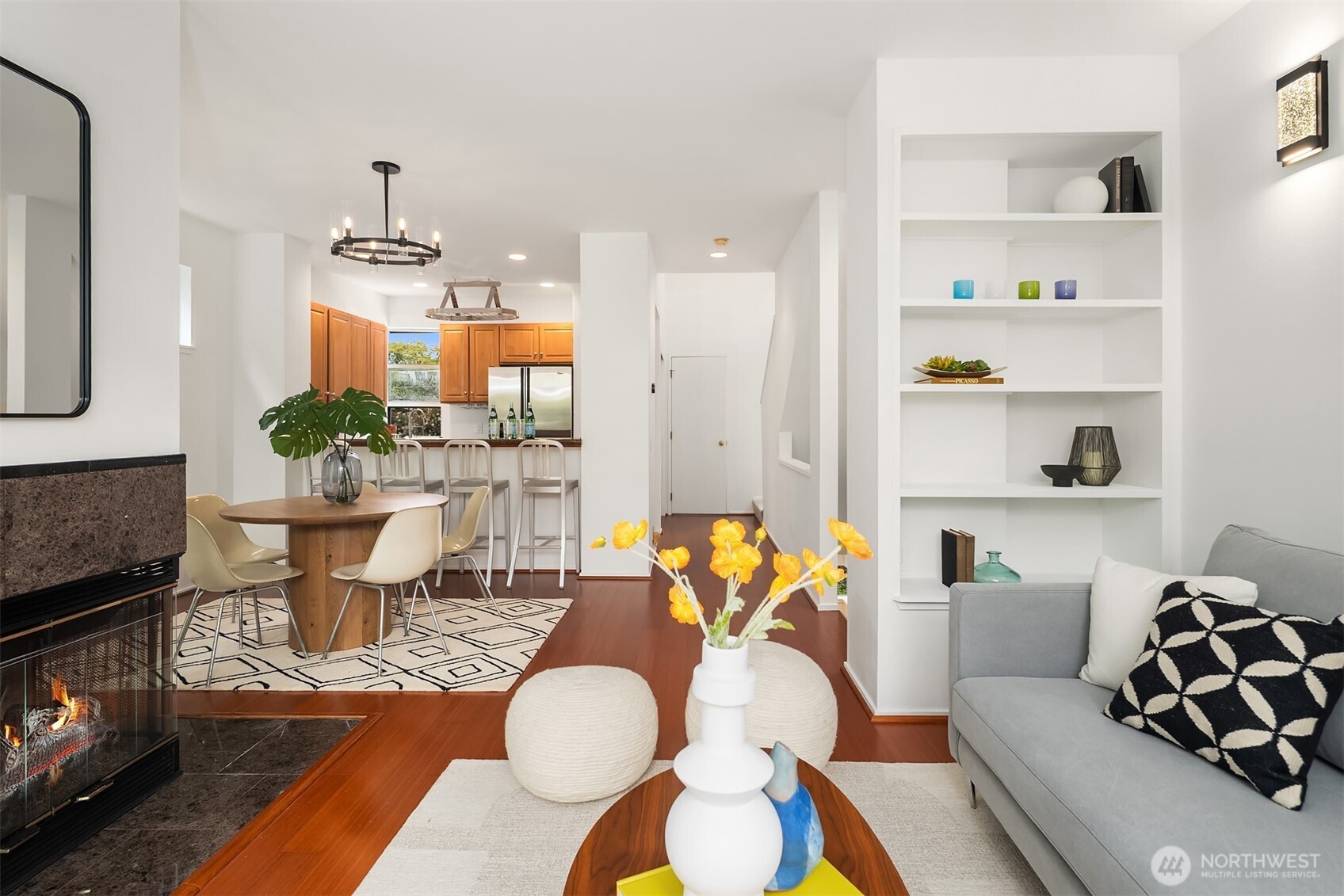 1106 18th Avenue , Seattle, WA 98122