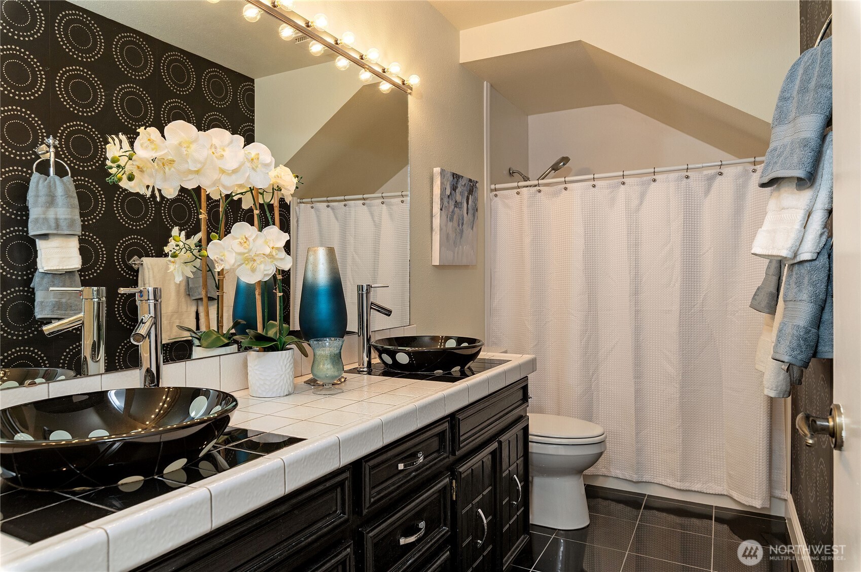 4610 Marine View Place , Bremerton, WA 98312