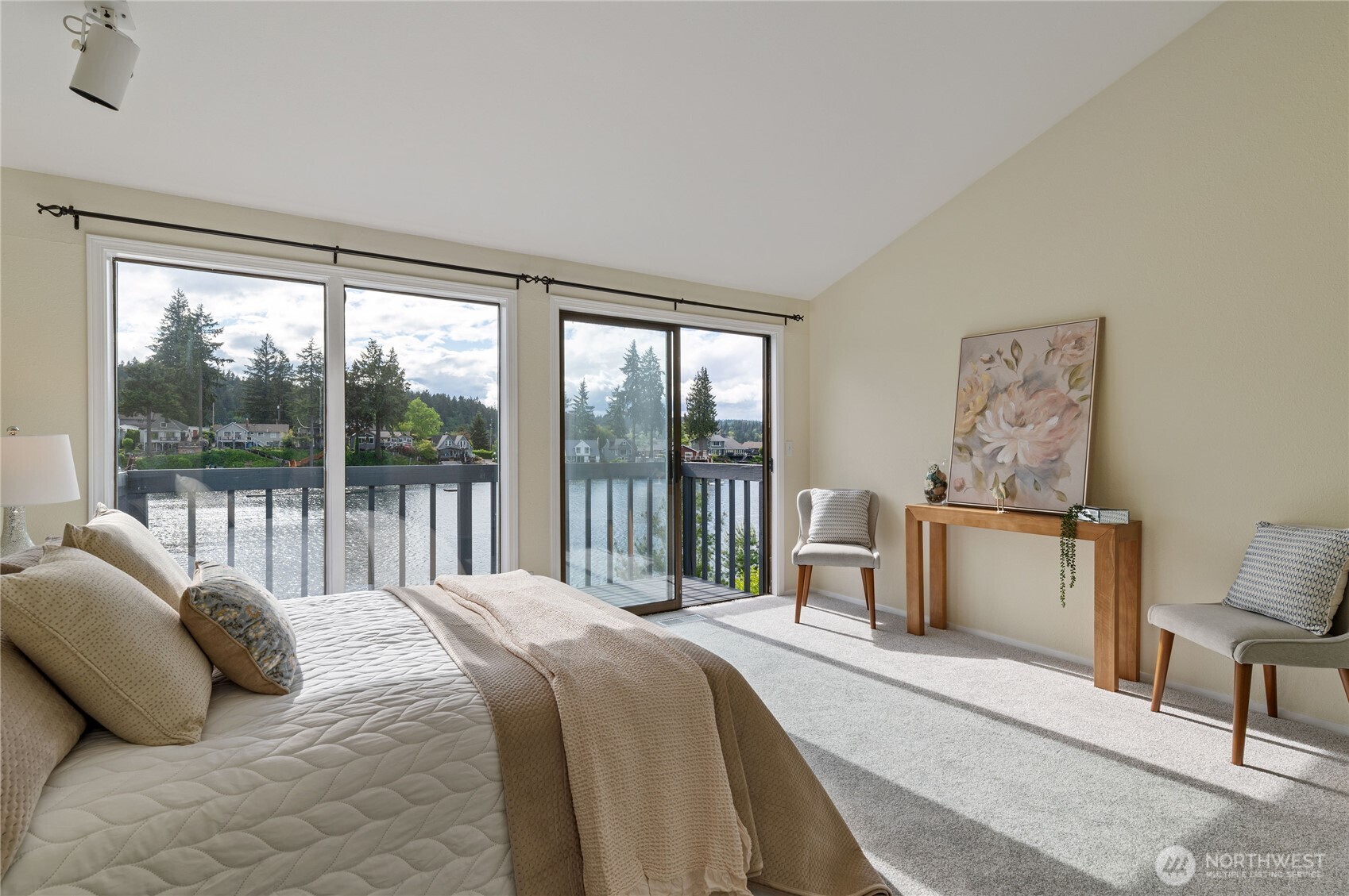 4610 Marine View Place , Bremerton, WA 98312