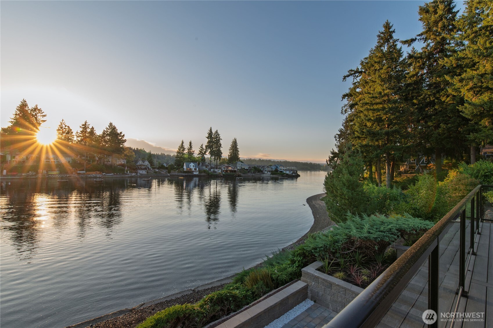 4610 Marine View Place , Bremerton, WA 98312