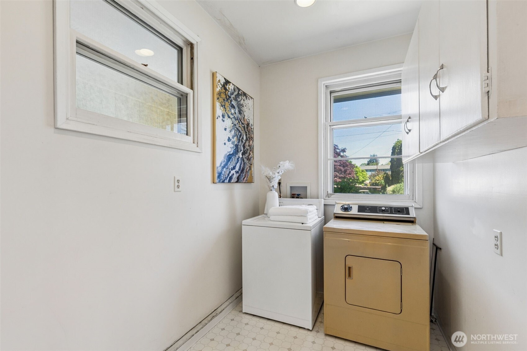 14205 11th Avenue SW, Burien, WA 98166
