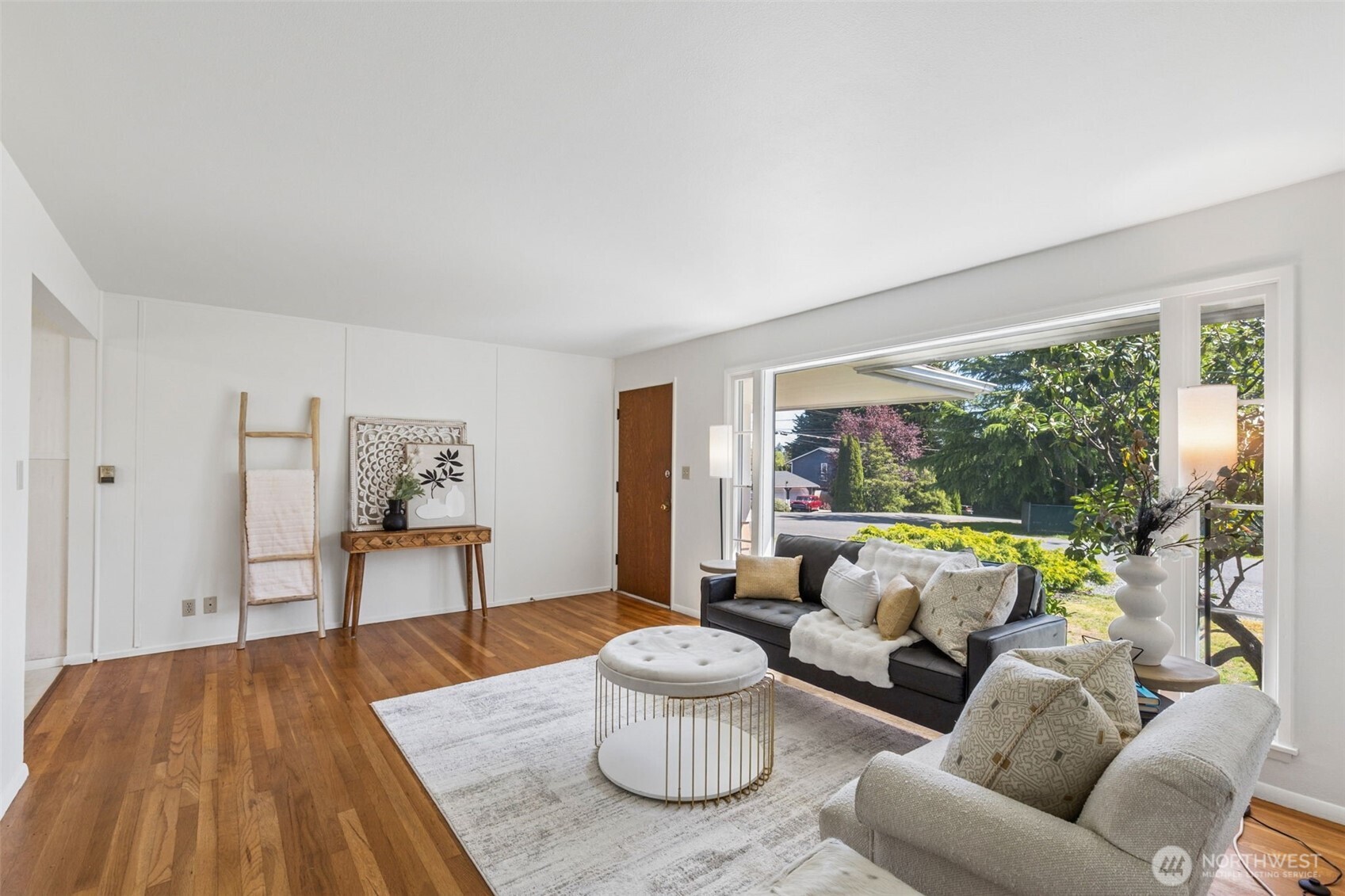 14205 11th Avenue SW, Burien, WA 98166