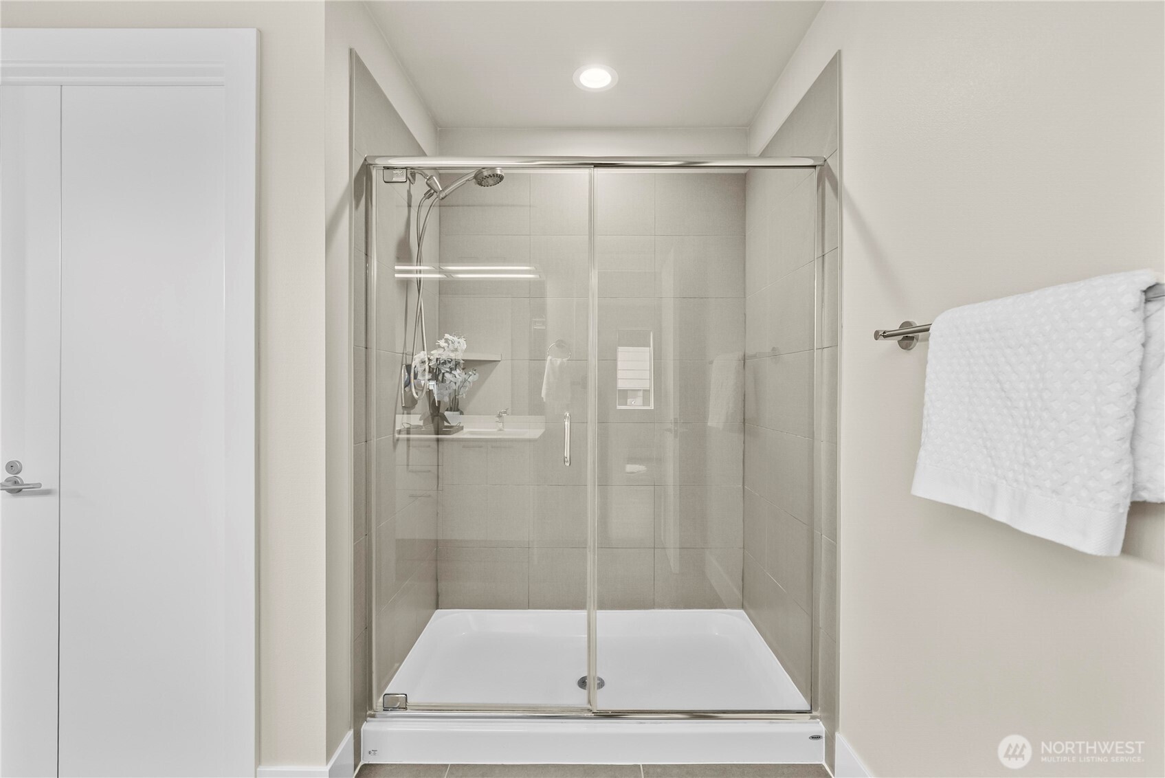 12220 SE 251st Place , Kent, WA 98030