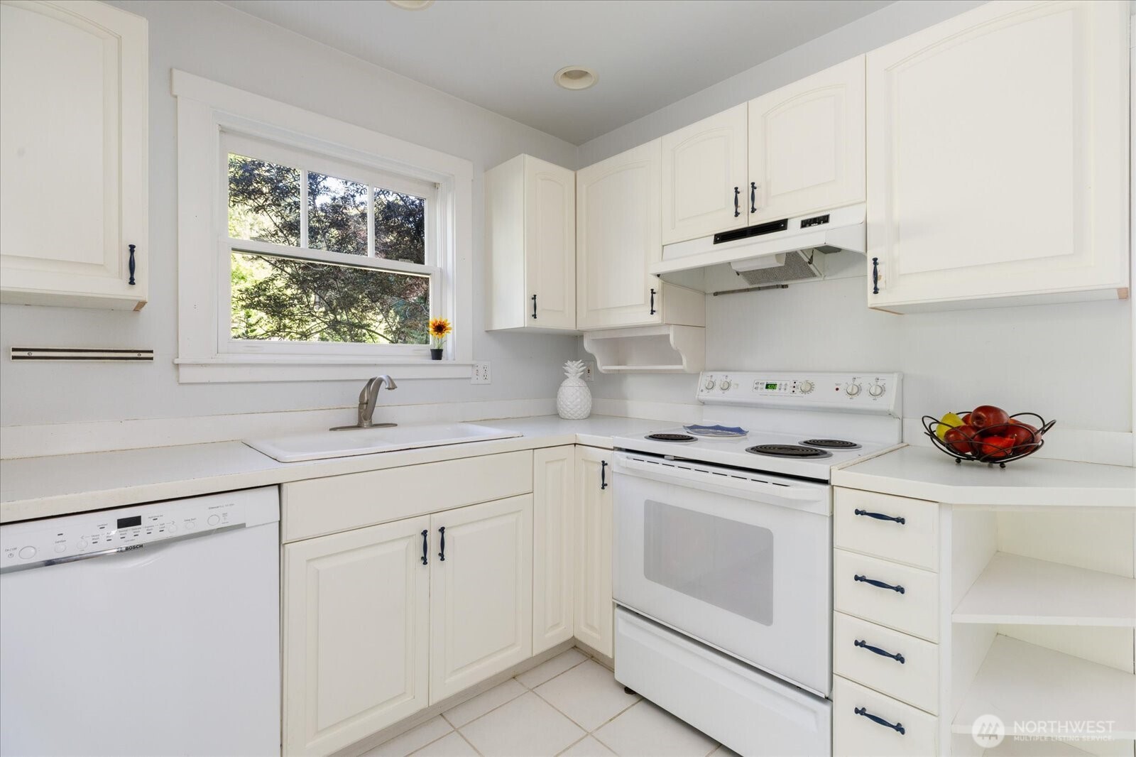 321 Windantide Place , Freeland, WA 98249