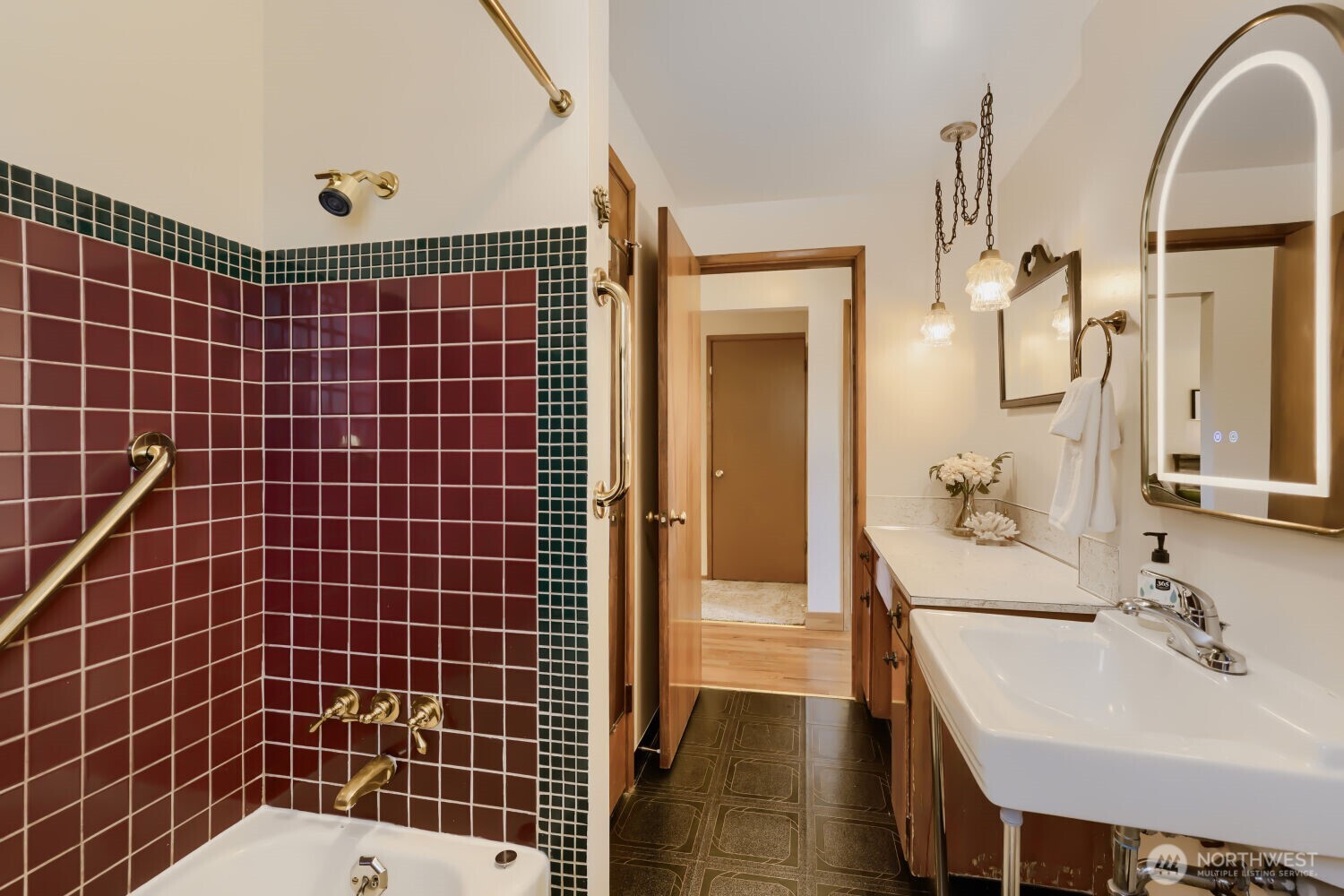 3056 50th Avenue SW, Seattle, WA 98116