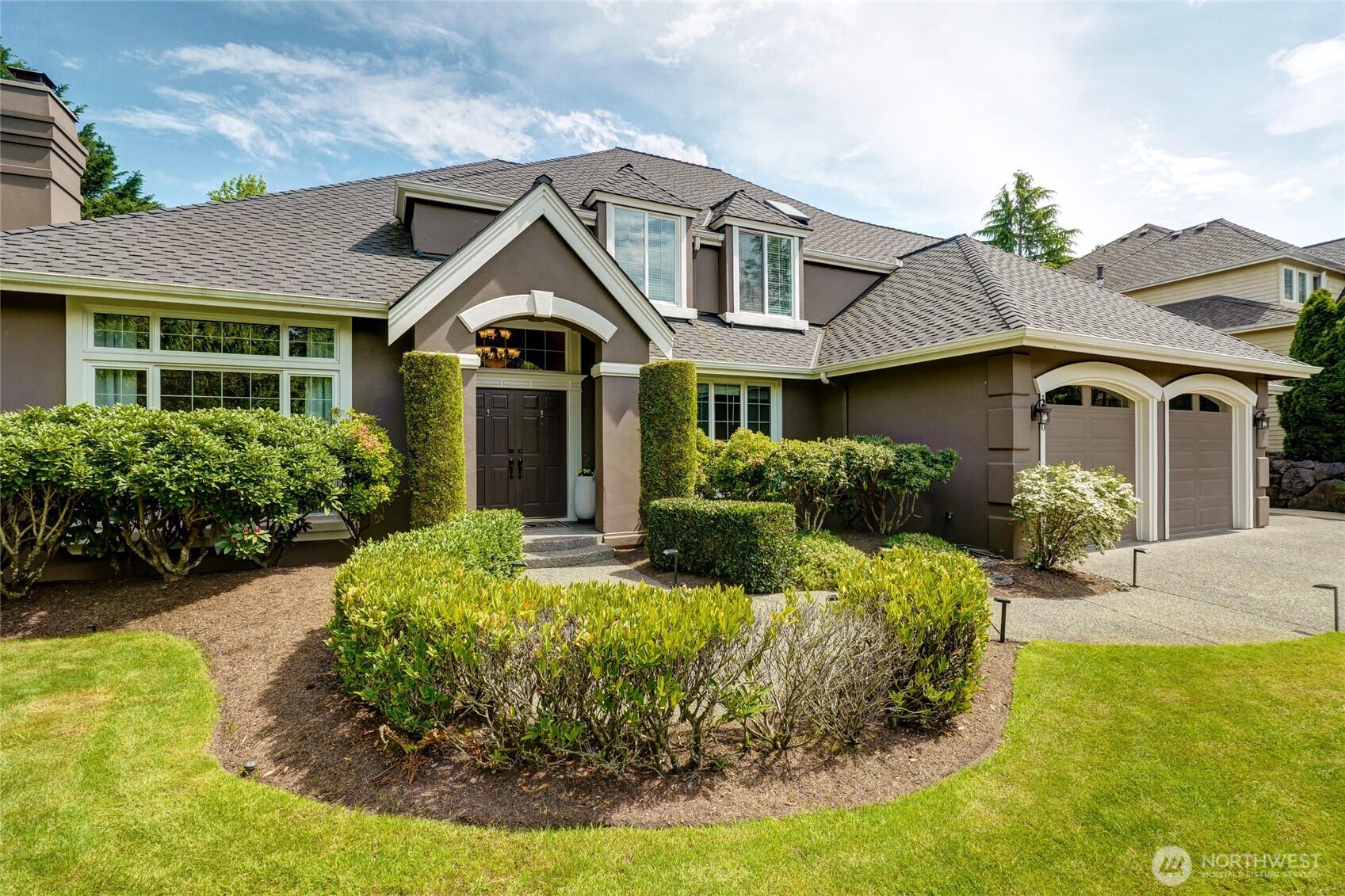 1220 268th Way SE, Sammamish, WA 98075