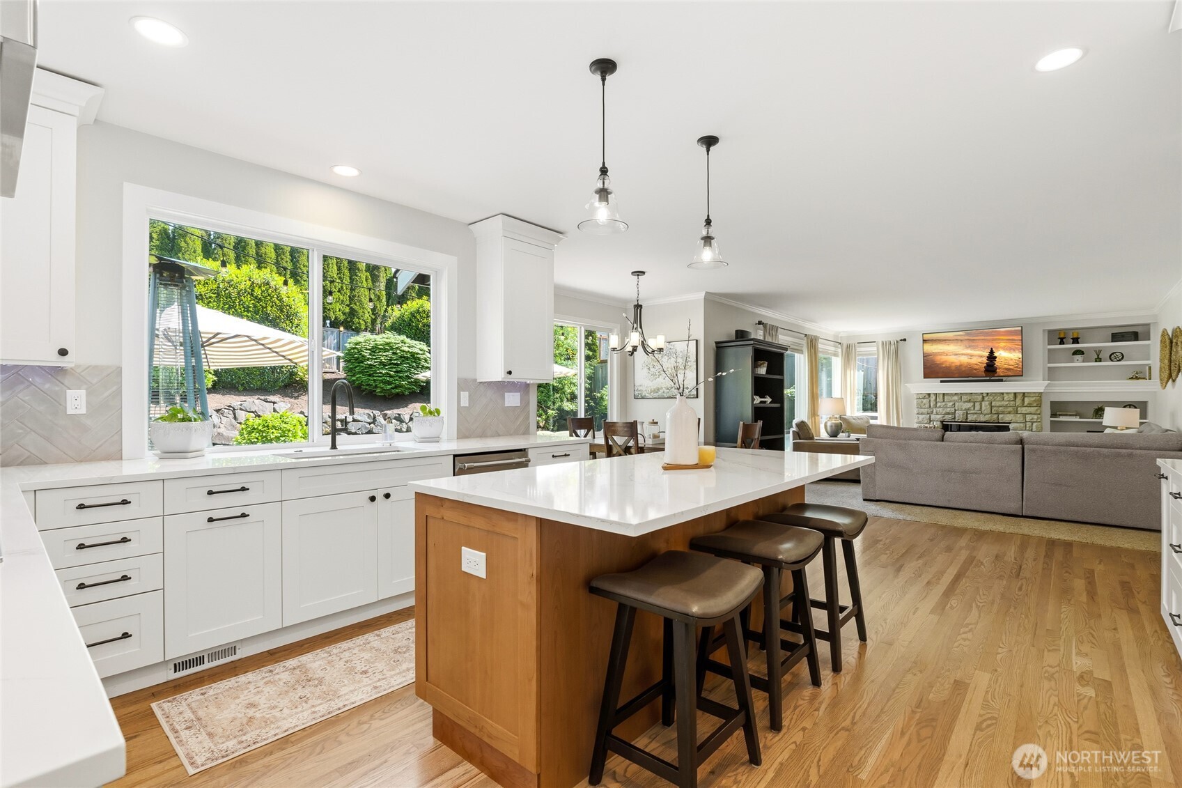 1220 268th Way SE, Sammamish, WA 98075