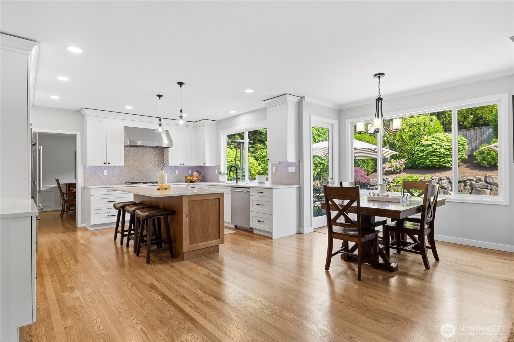 1220 268th Way SE, Sammamish, WA 98075