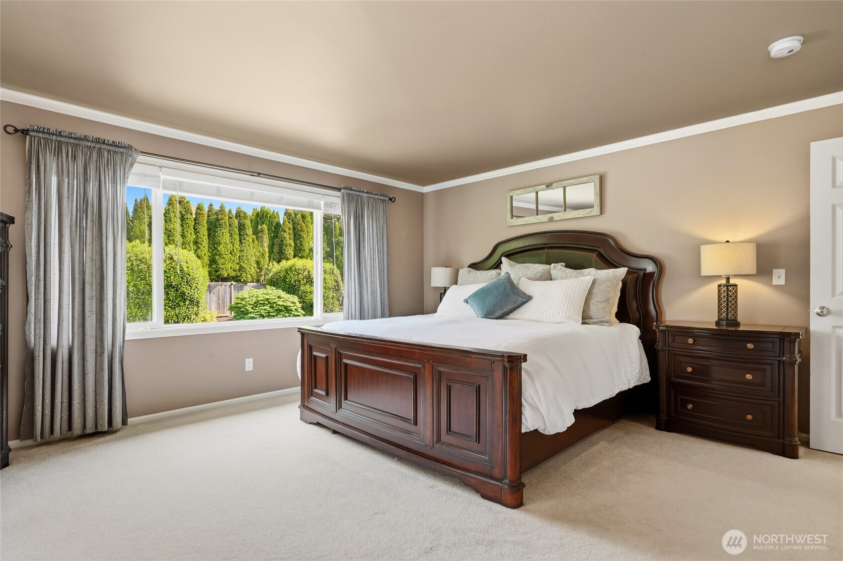 1220 268th Way SE, Sammamish, WA 98075