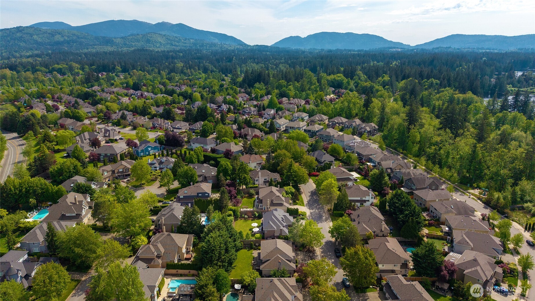1220 268th Way SE, Sammamish, WA 98075