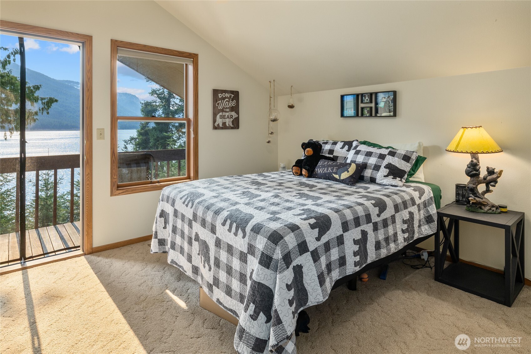 160 Wilderness Lane , Easton, WA 98925