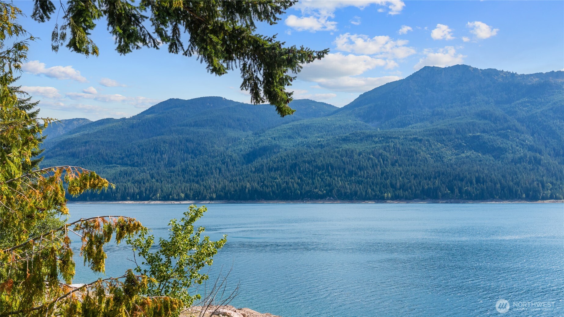 160 Wilderness Lane , Easton, WA 98925